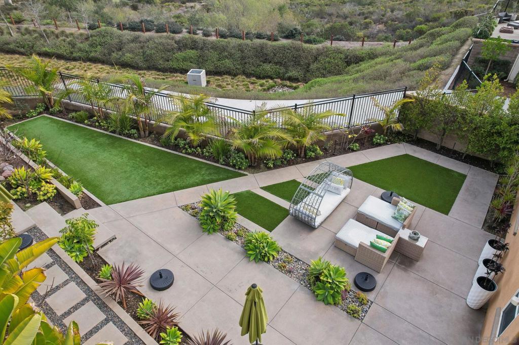 6786 Encelia Pl