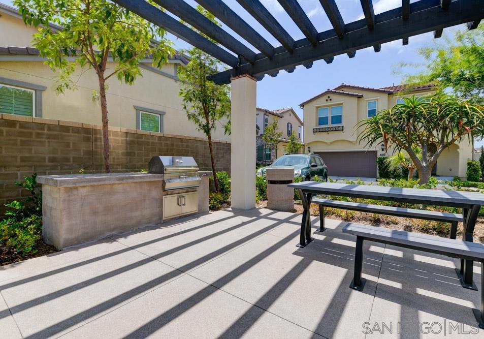 6786 Encelia Pl