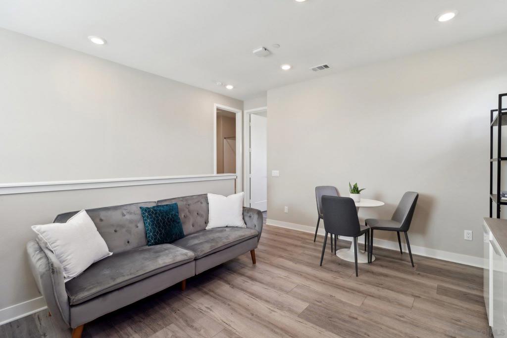 6786 Encelia Pl