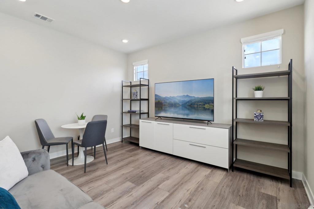 6786 Encelia Pl