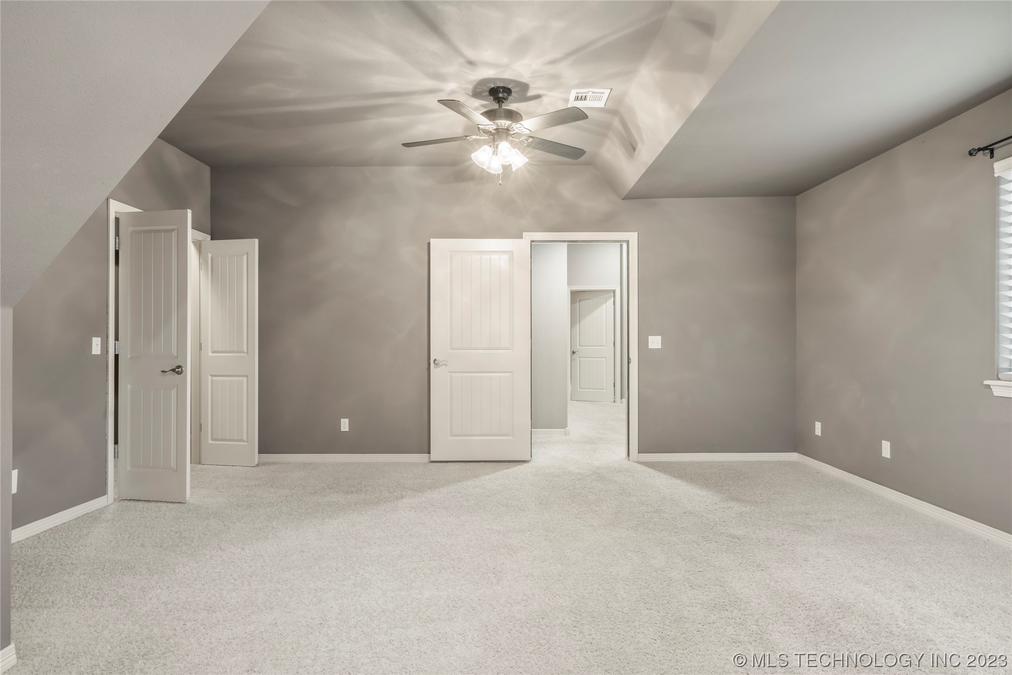 1509 W Ulysses Street