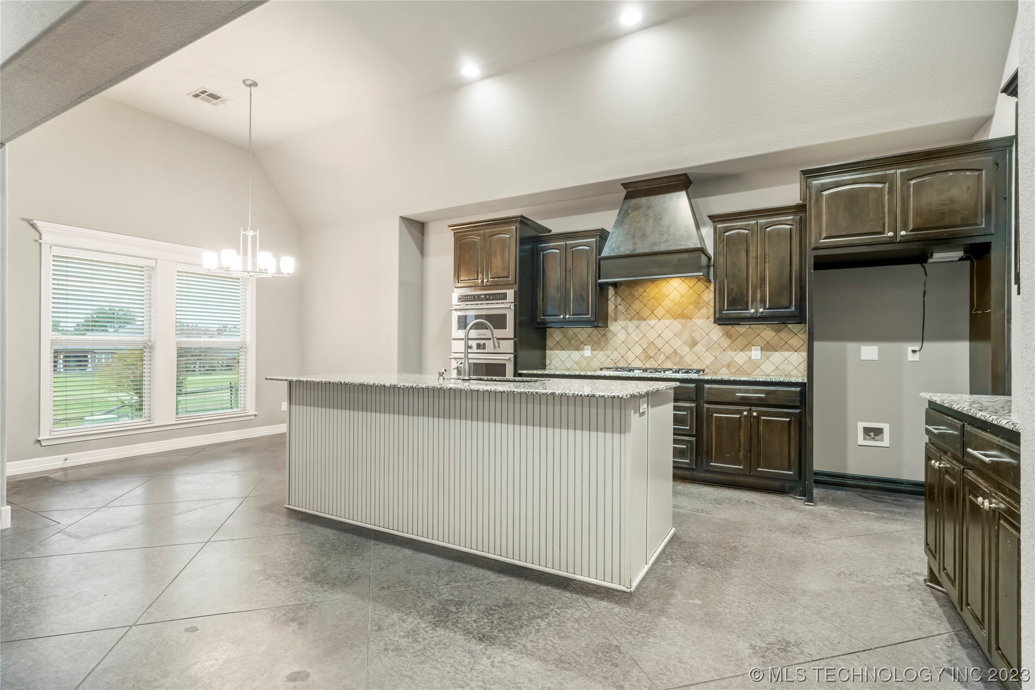 1509 W Ulysses Street