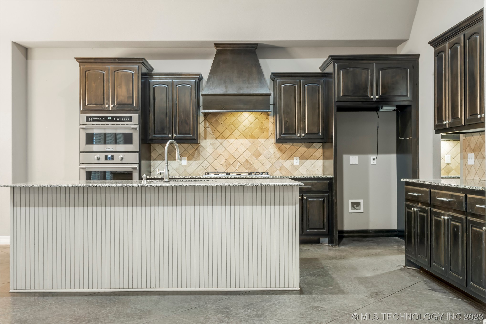 1509 W Ulysses Street