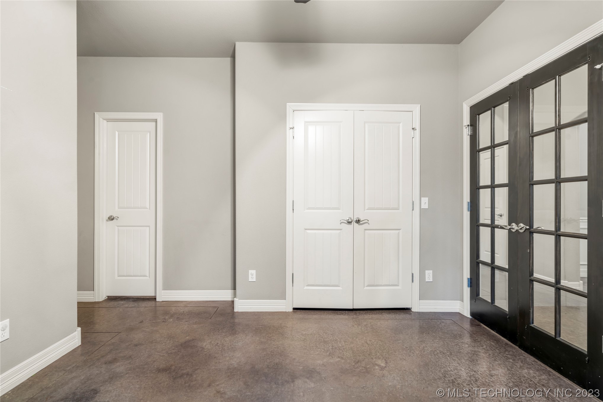1509 W Ulysses Street