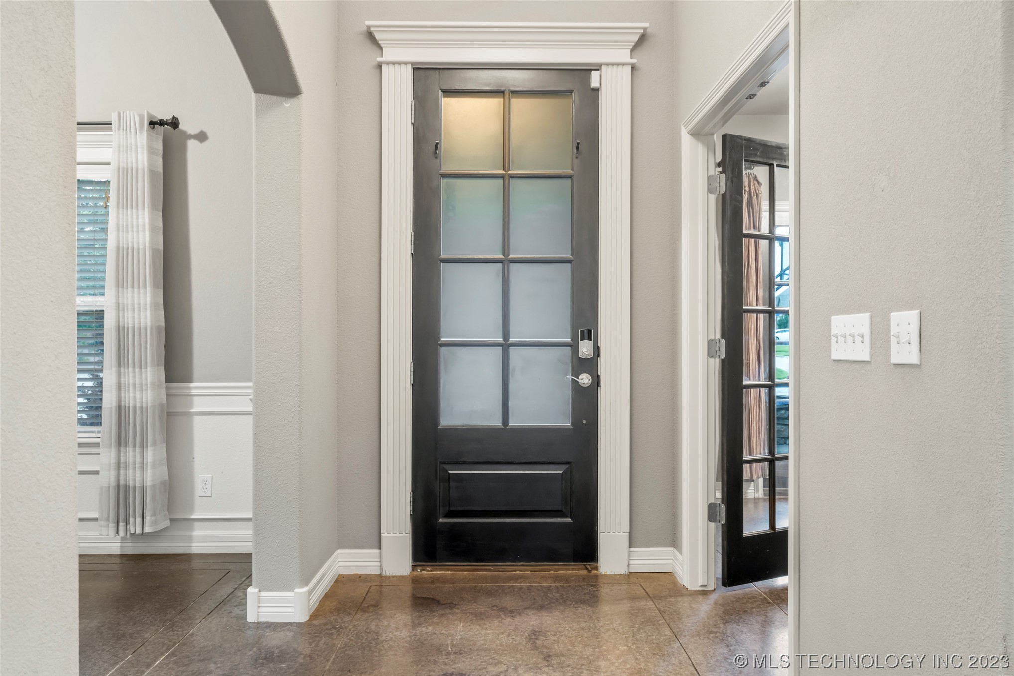 1509 W Ulysses Street