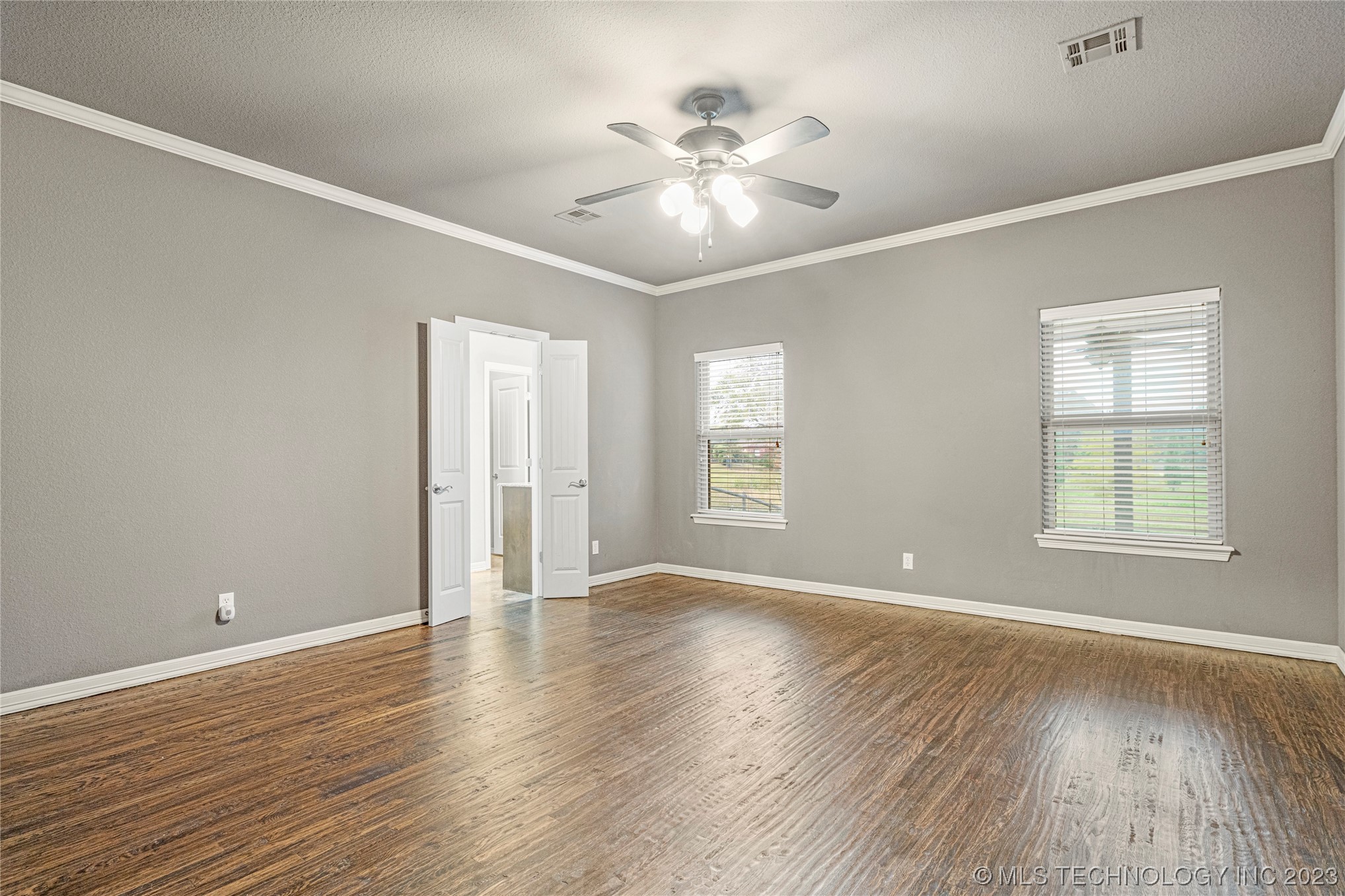 1509 W Ulysses Street