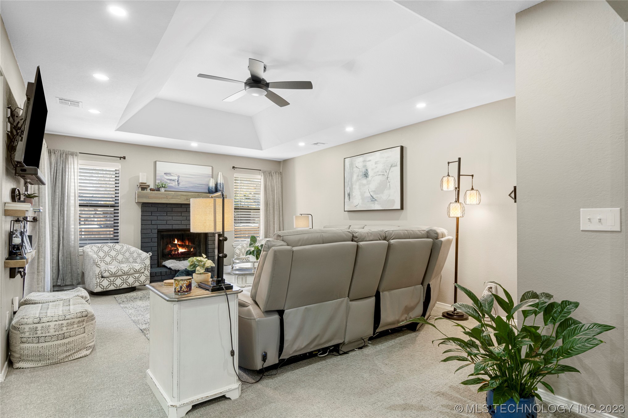 6319 S 90th East Court