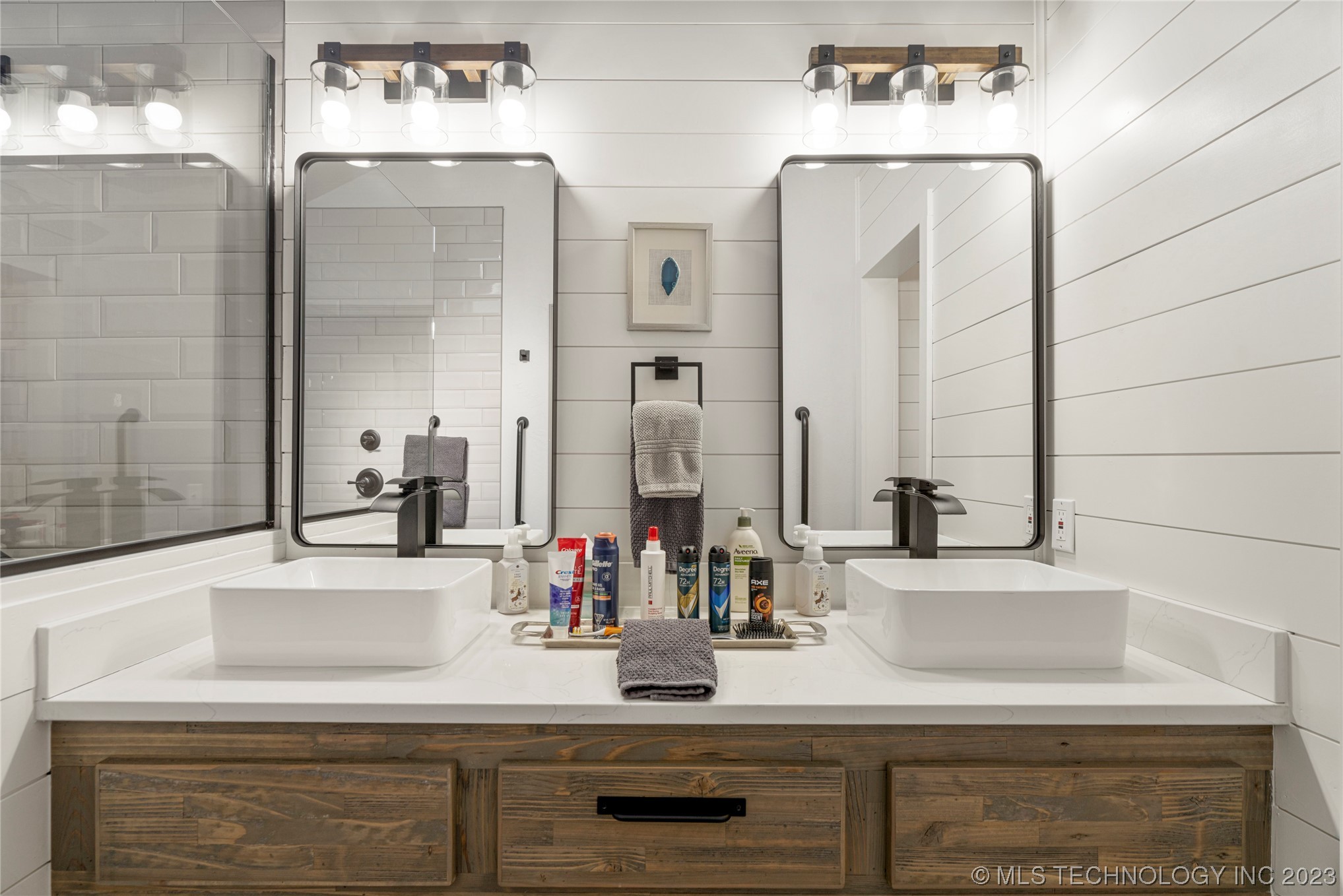 6319 S 90th East Court