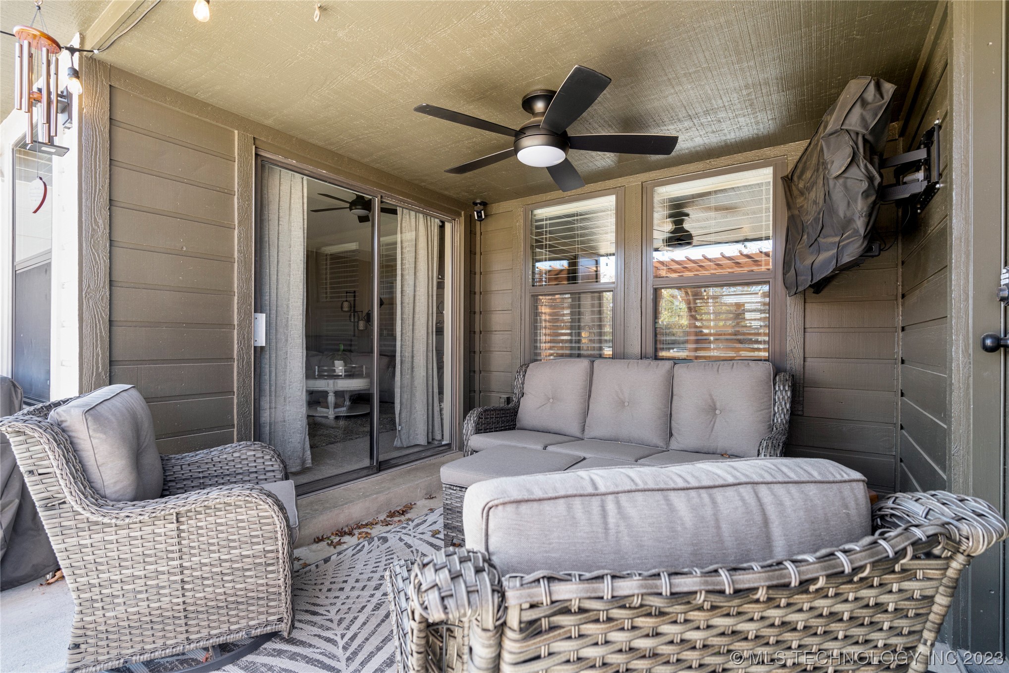 6319 S 90th East Court