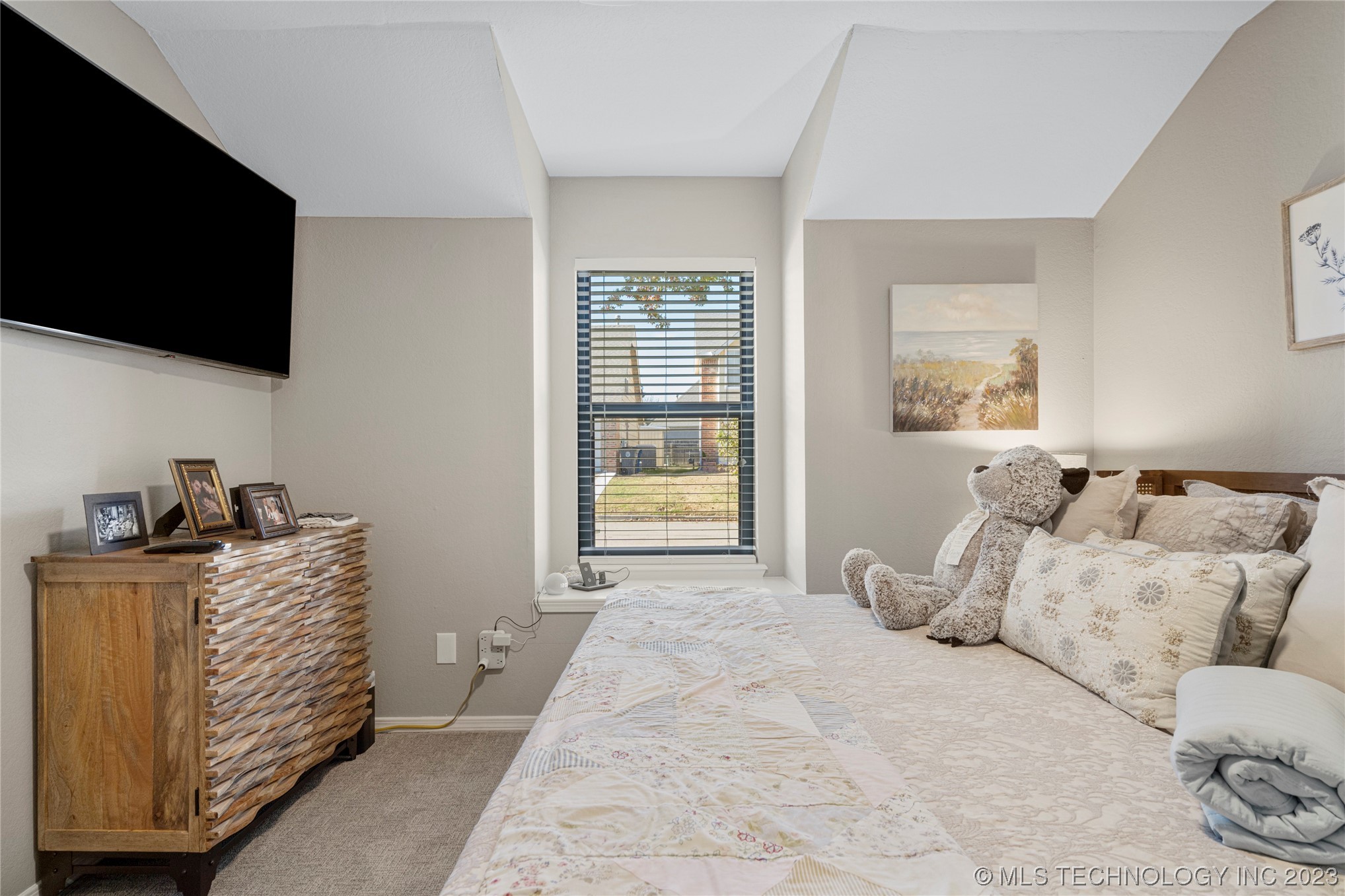 6319 S 90th East Court