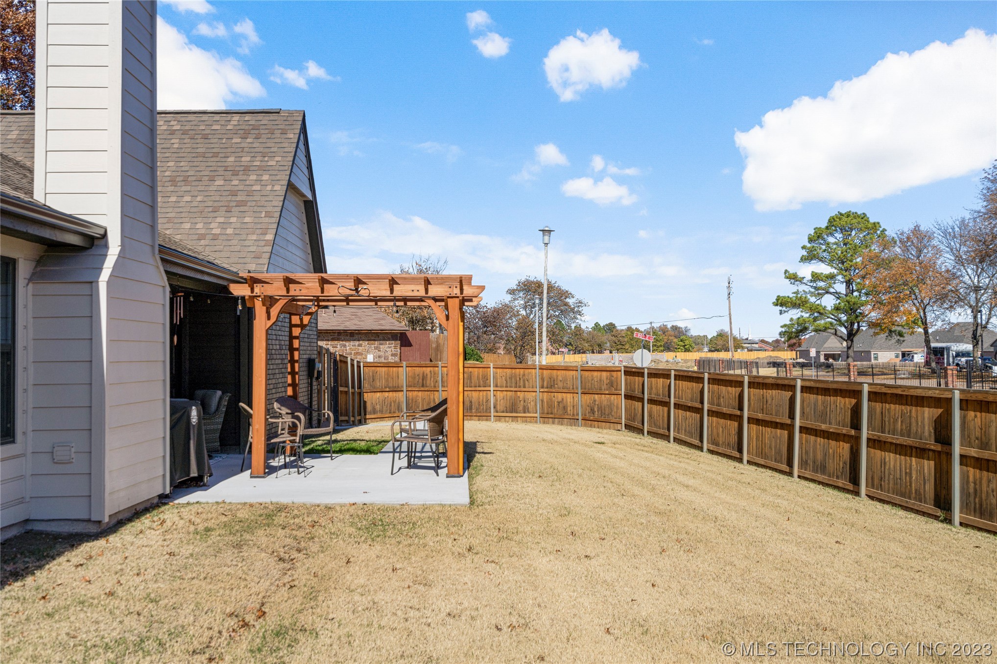 6319 S 90th East Court