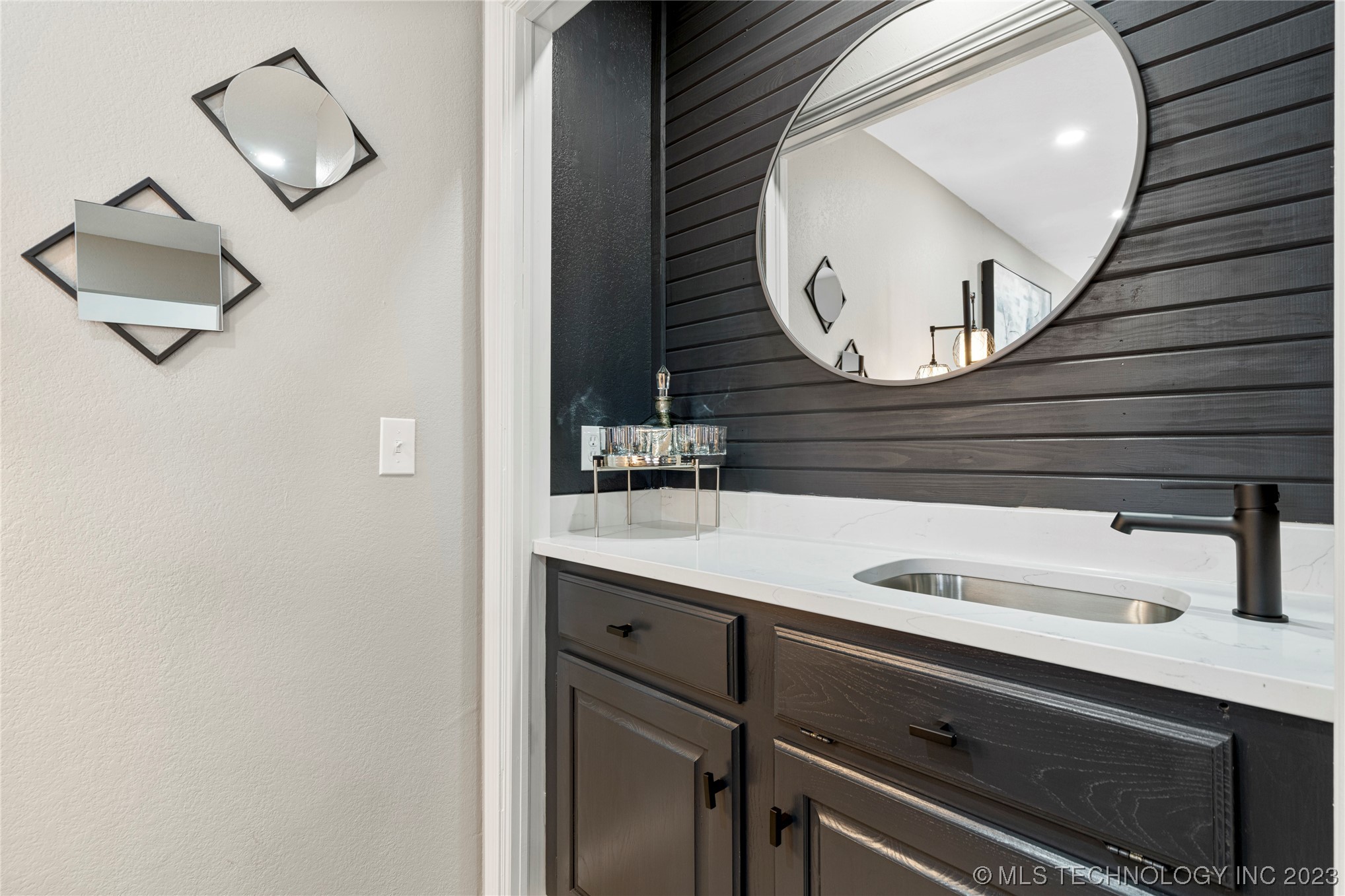 6319 S 90th East Court