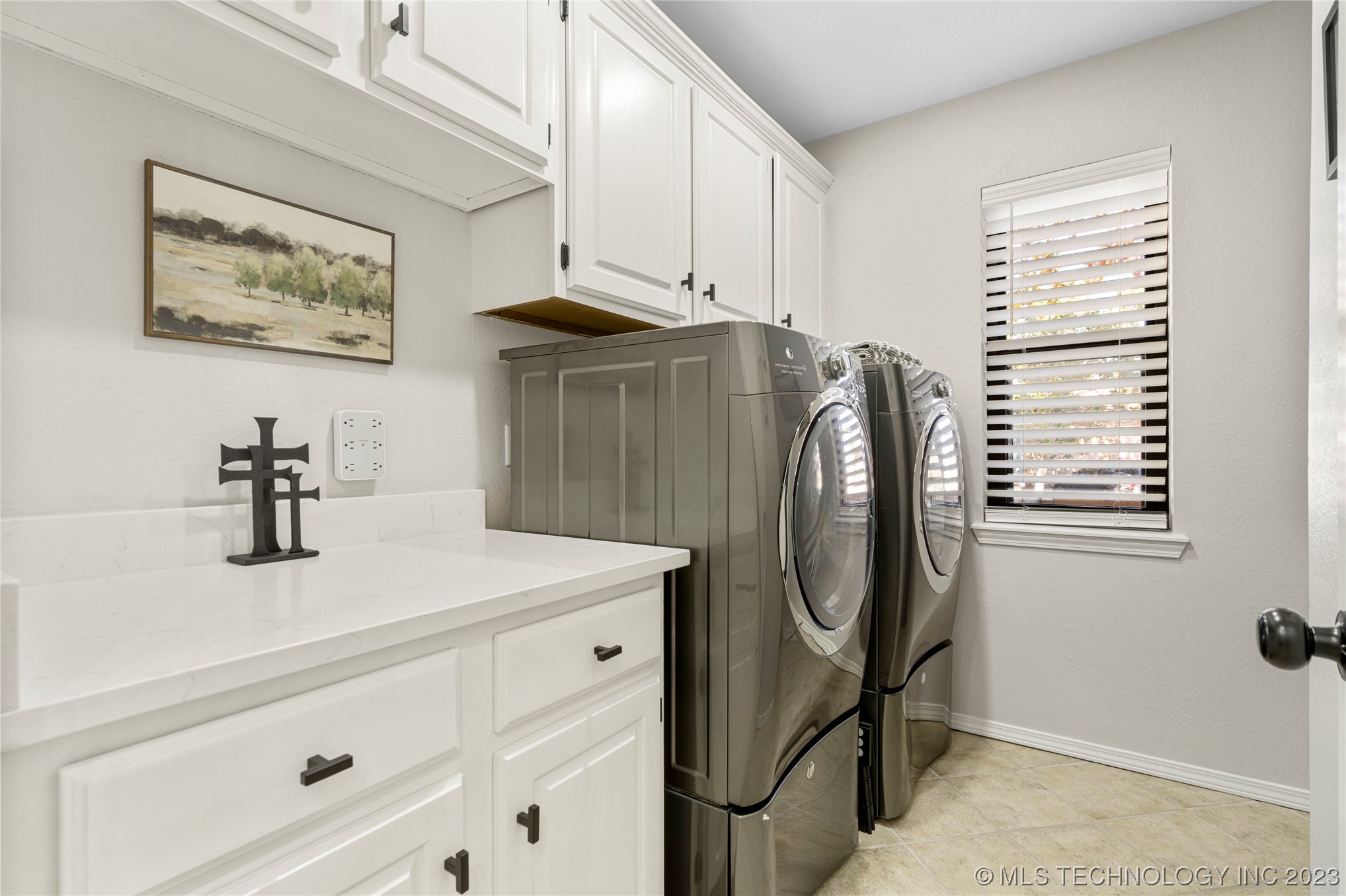 6319 S 90th East Court