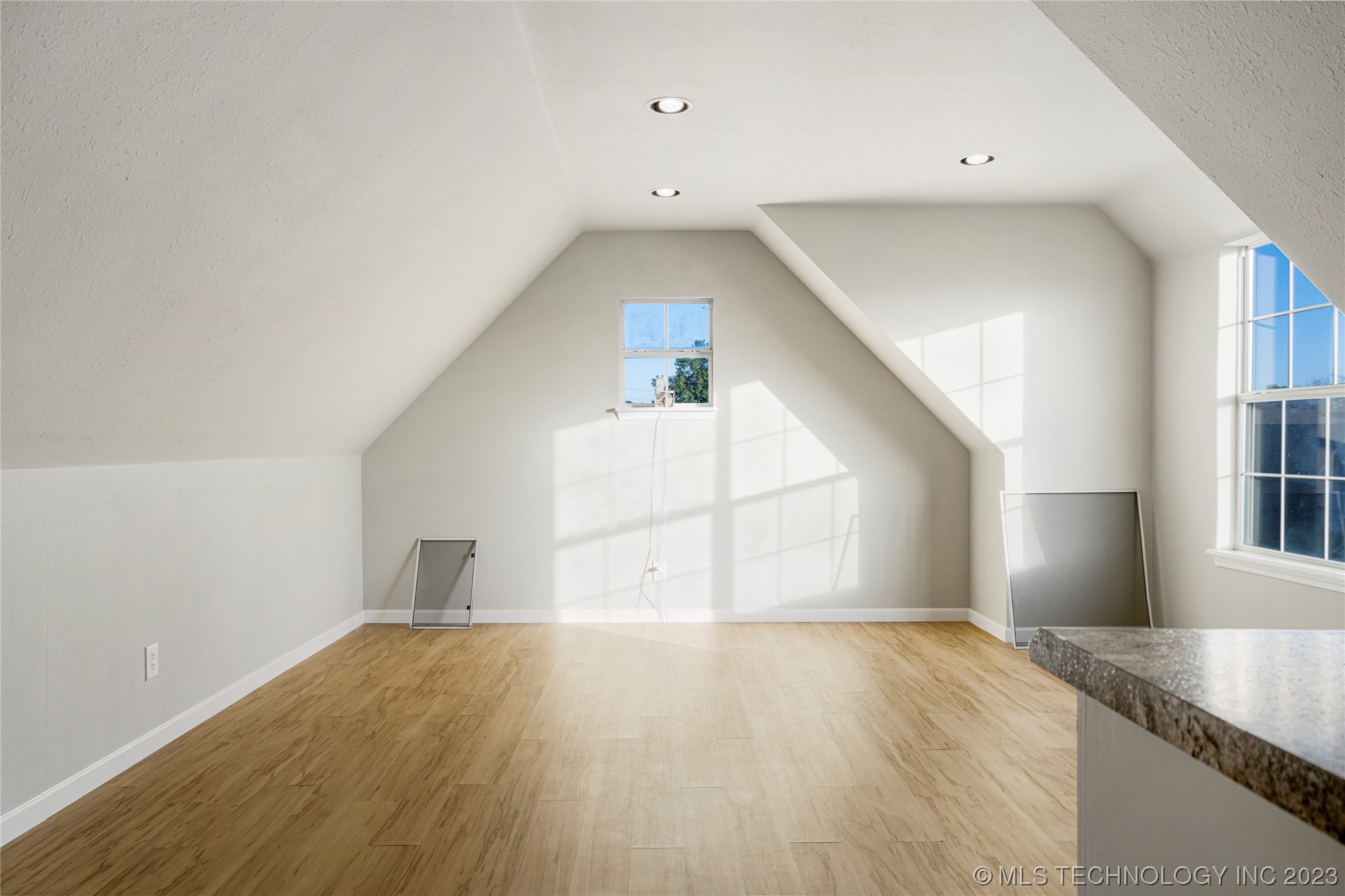 1202 W 118th Street S