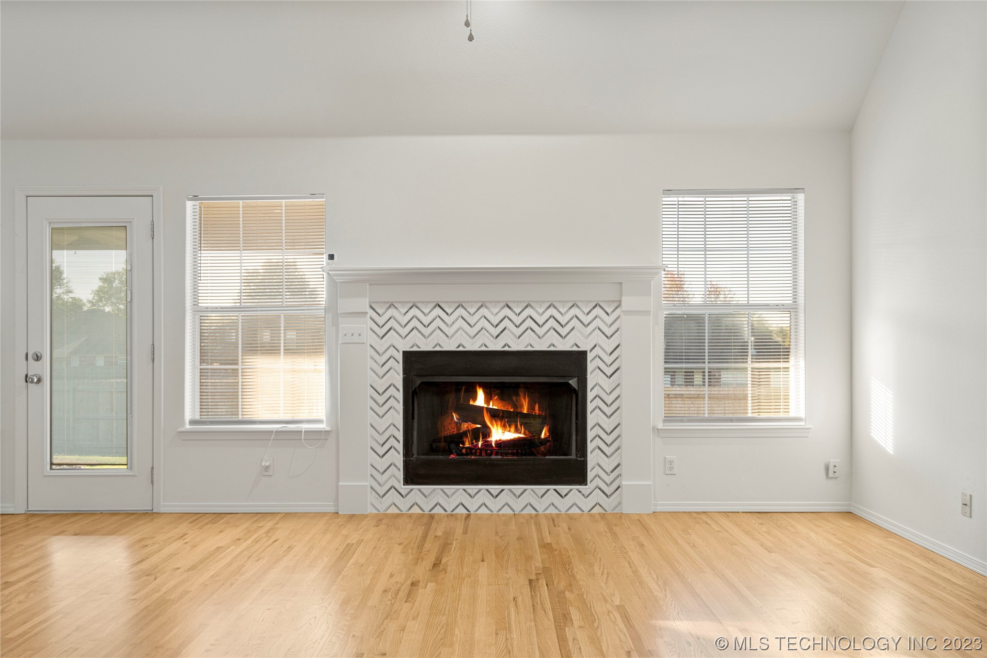 1202 W 118th Street S