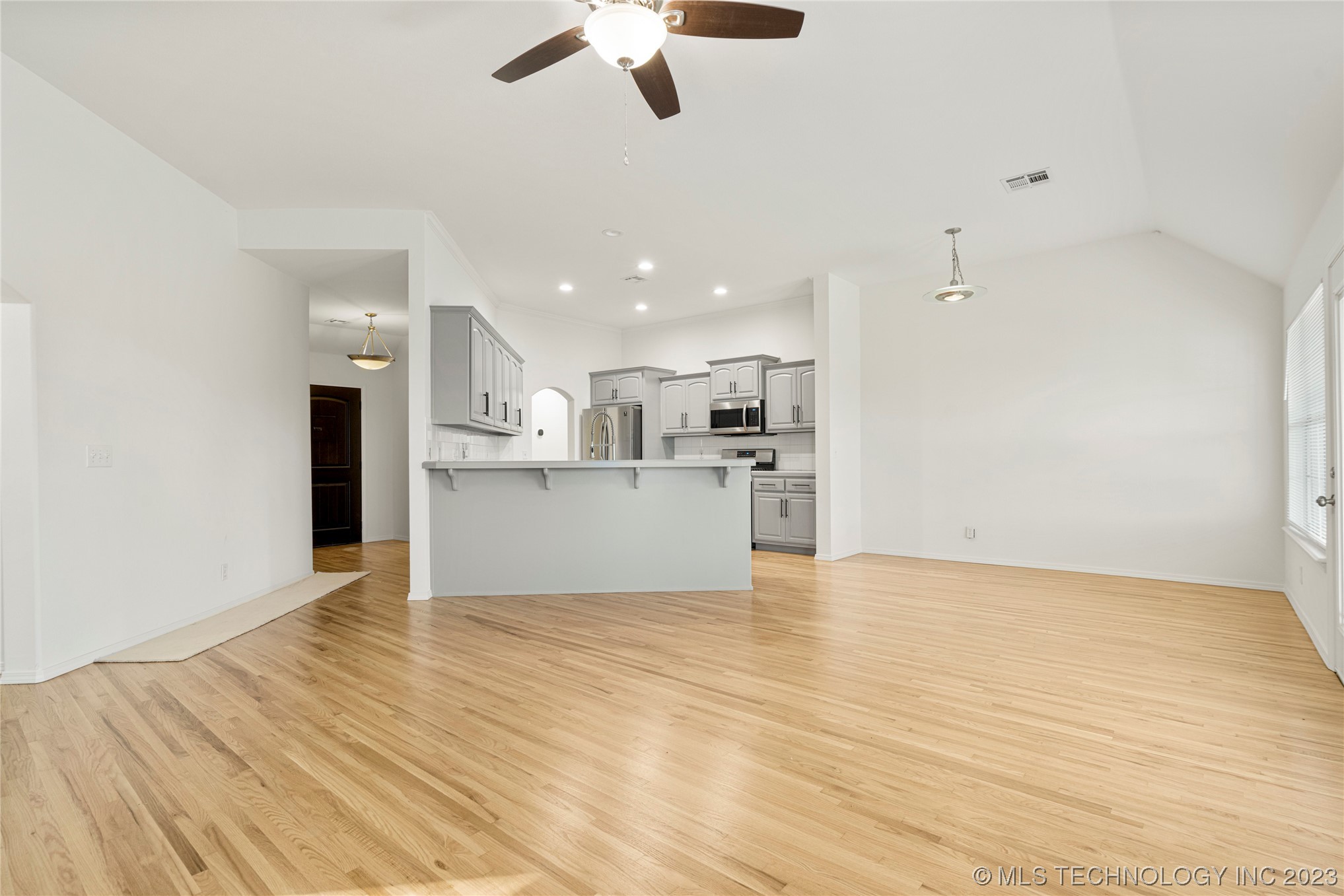 1202 W 118th Street S