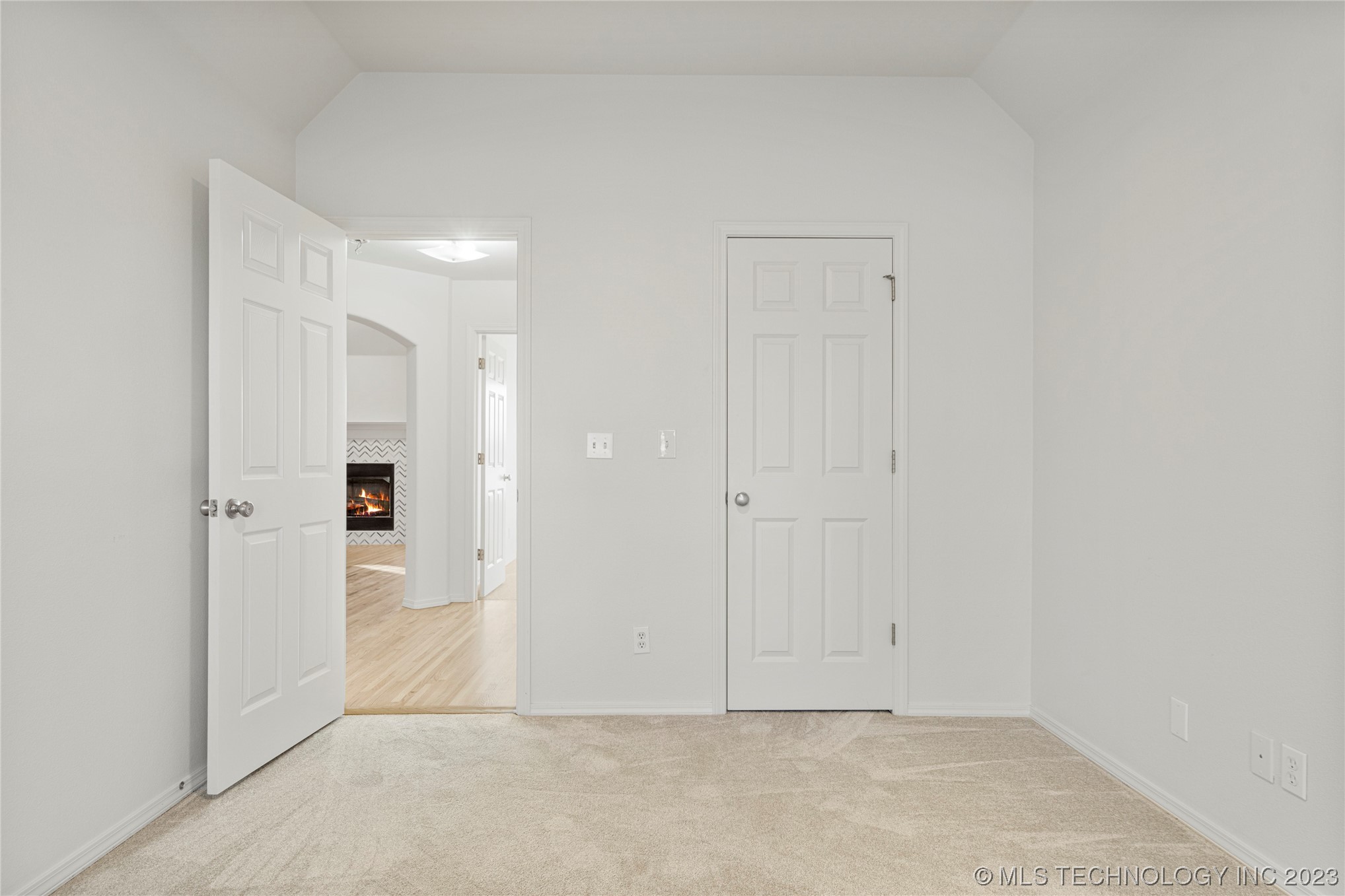 1202 W 118th Street S
