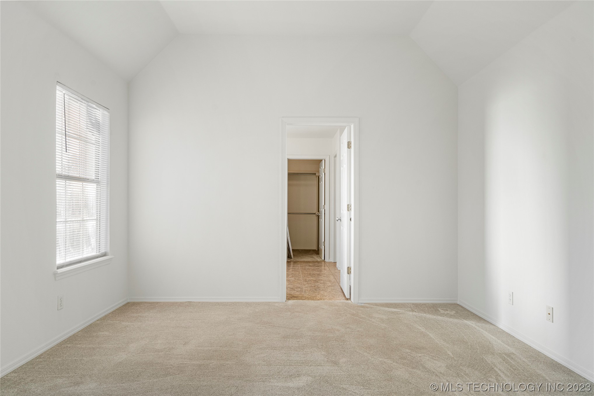 1202 W 118th Street S