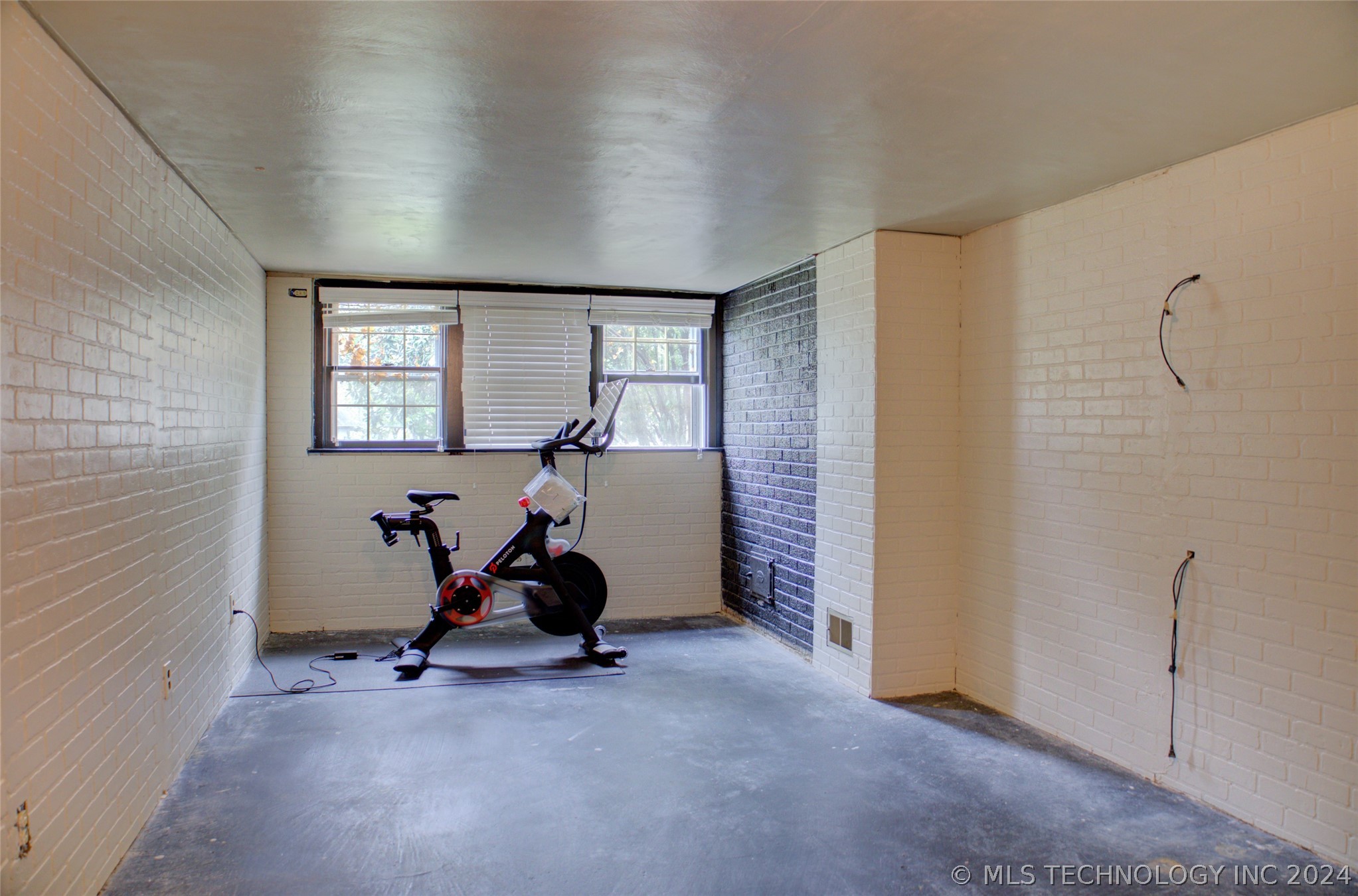 3834 S Trenton Avenue