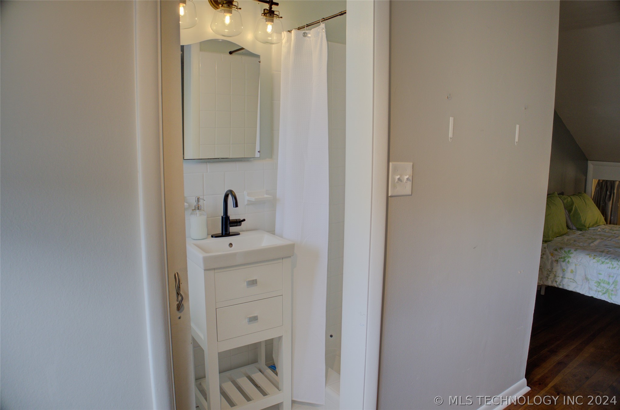 3834 S Trenton Avenue