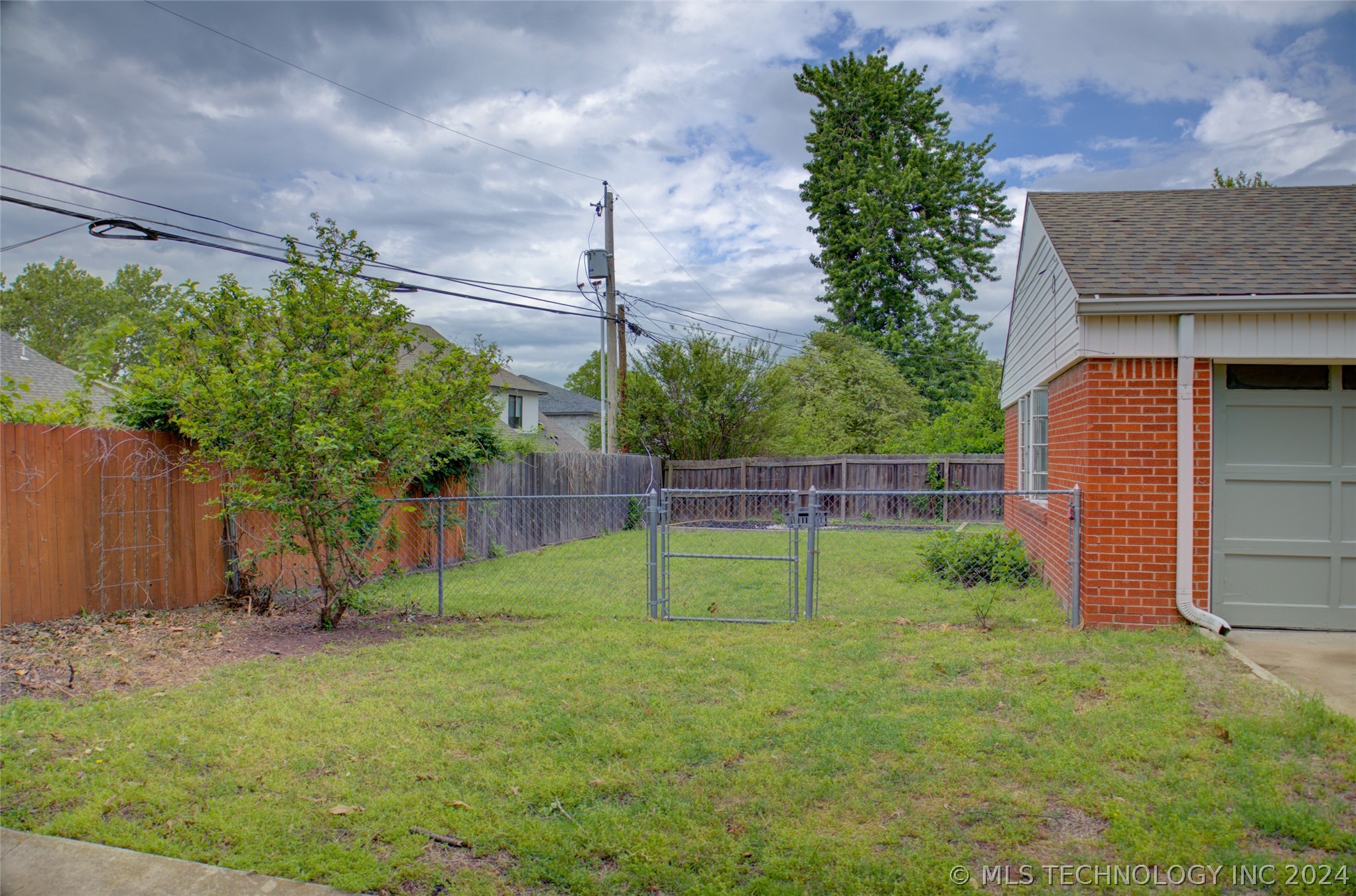 3834 S Trenton Avenue