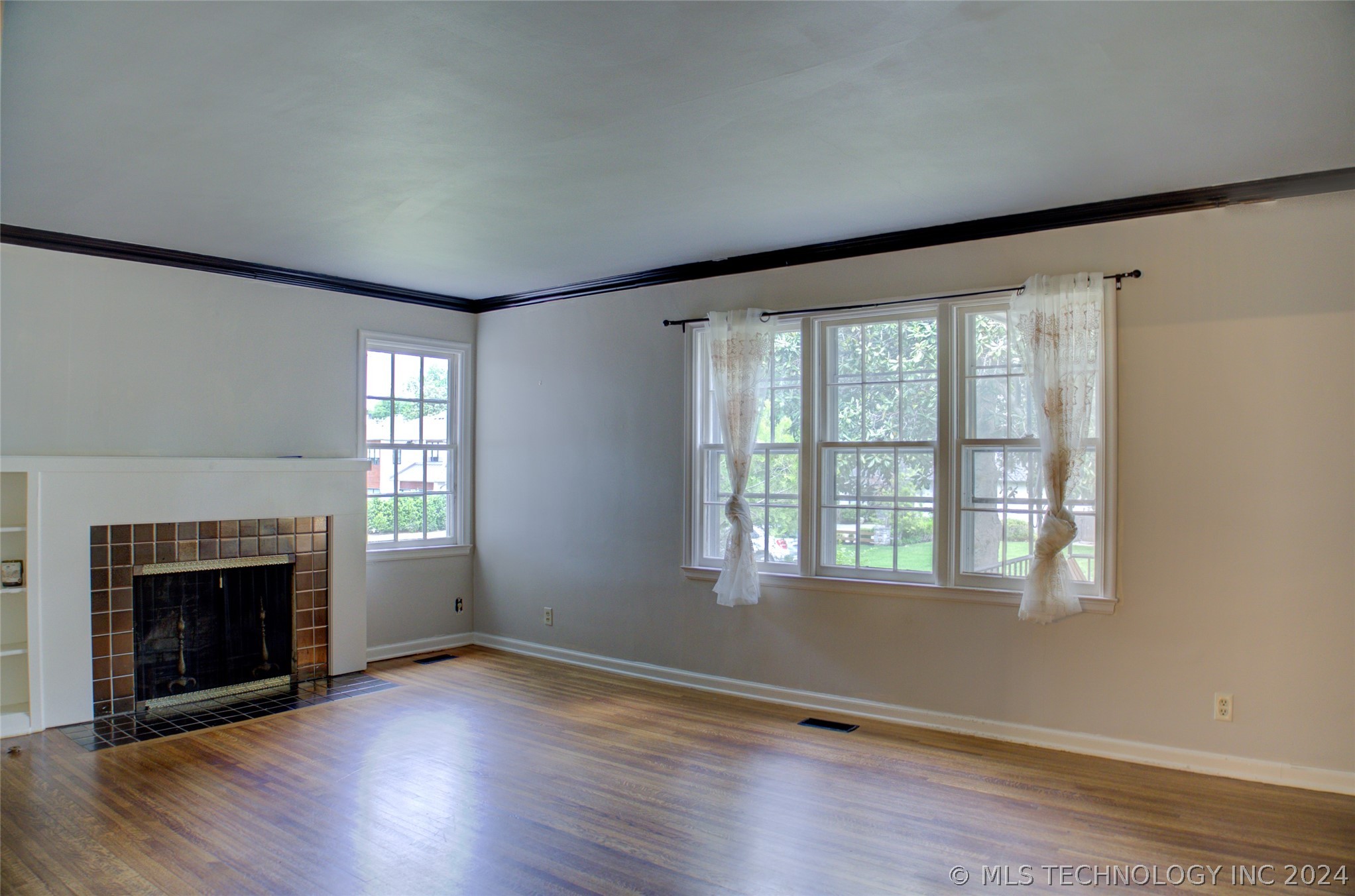 3834 S Trenton Avenue