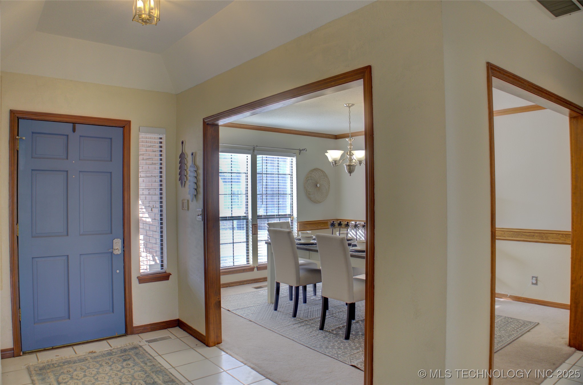 3415 E 87th Place