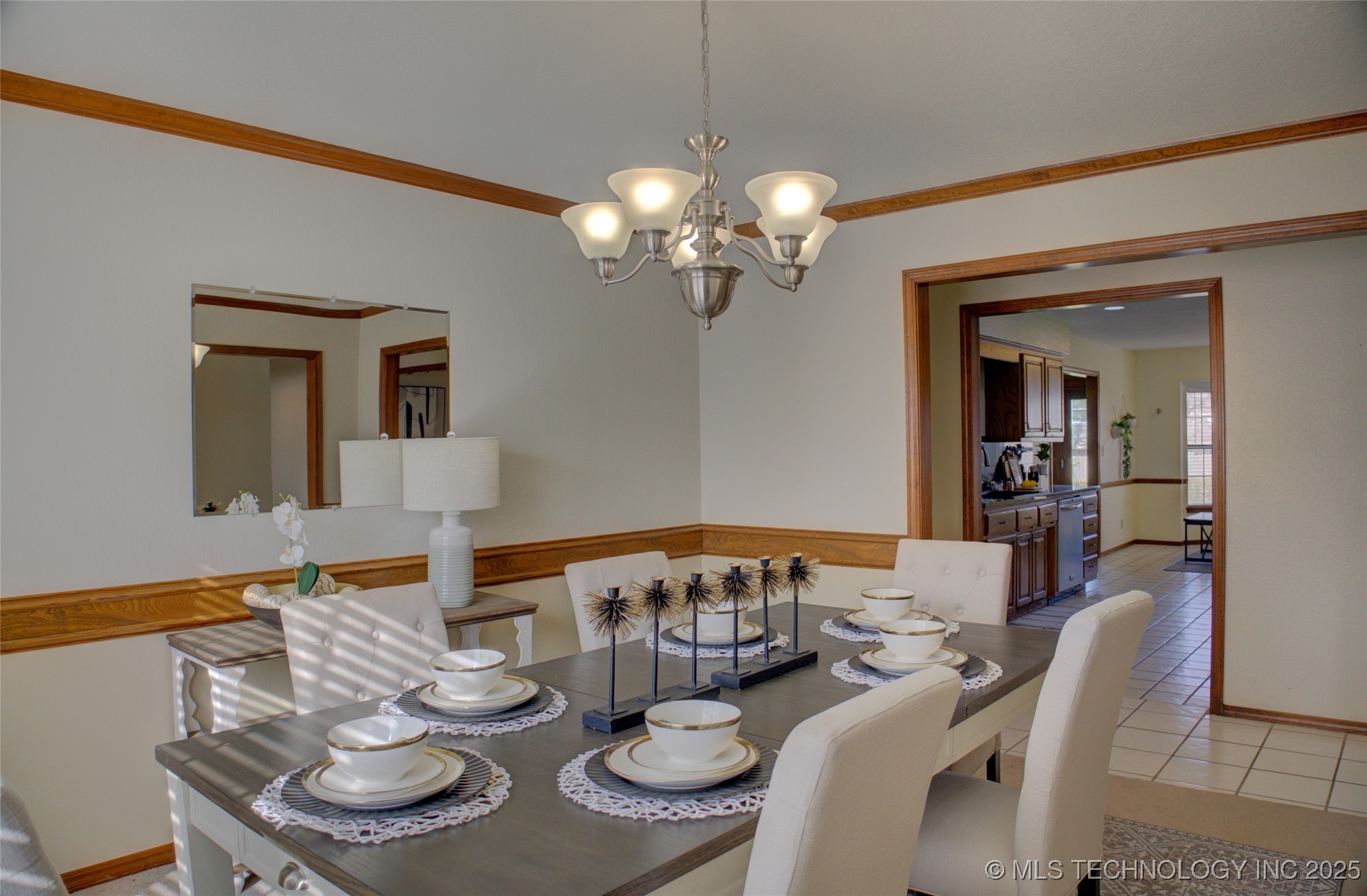 3415 E 87th Place