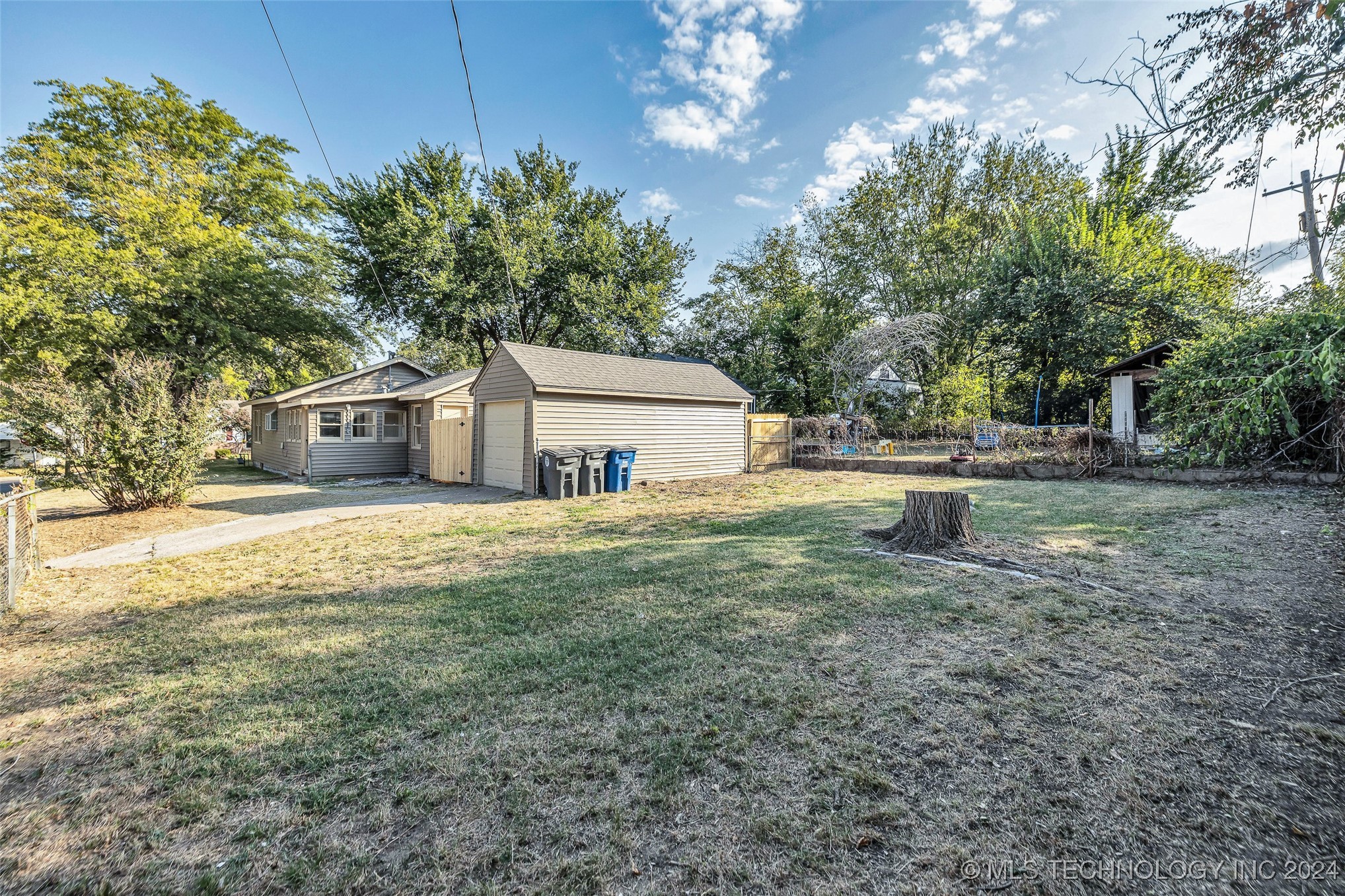 4702 E 4th Place