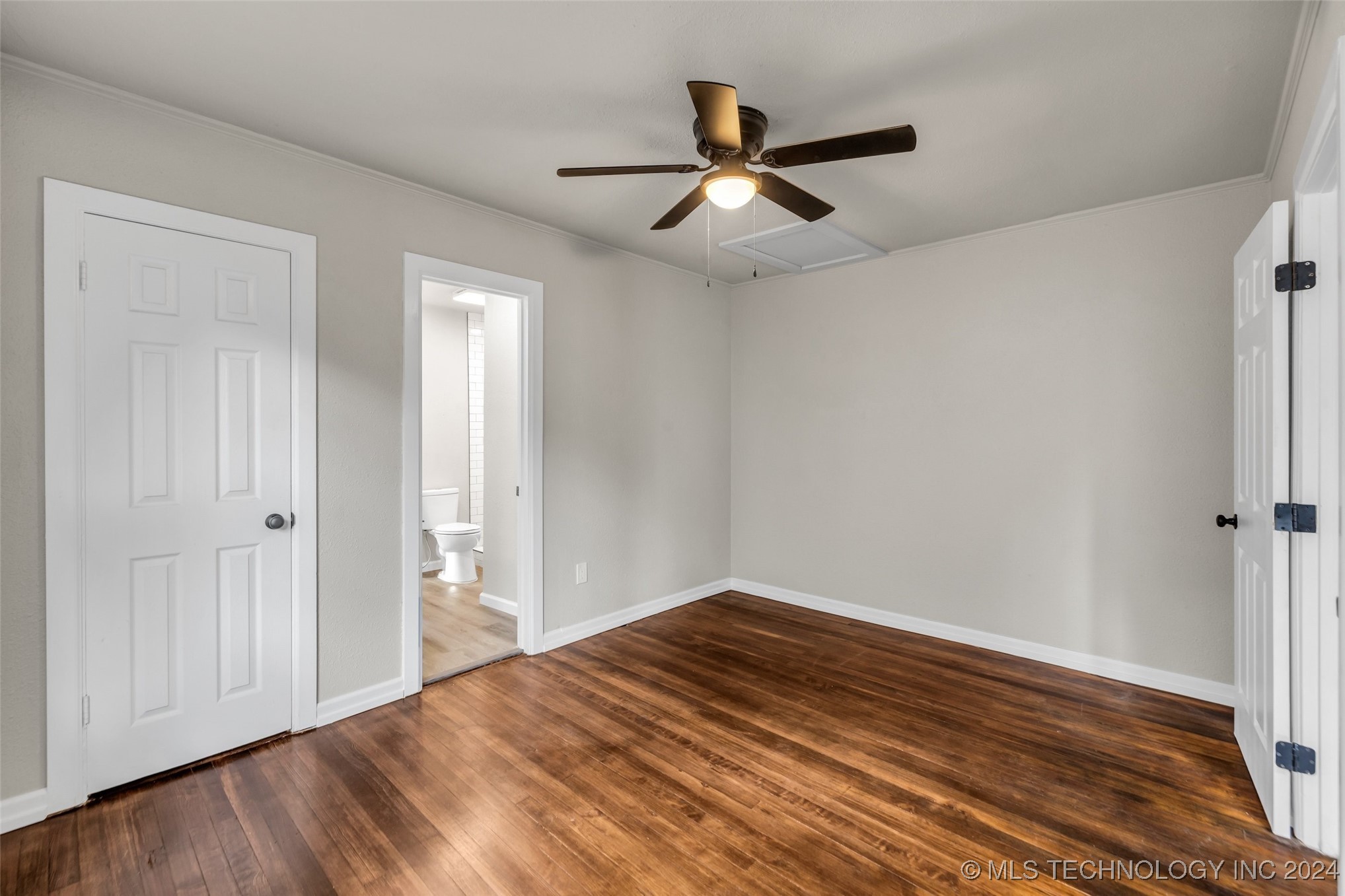 4702 E 4th Place