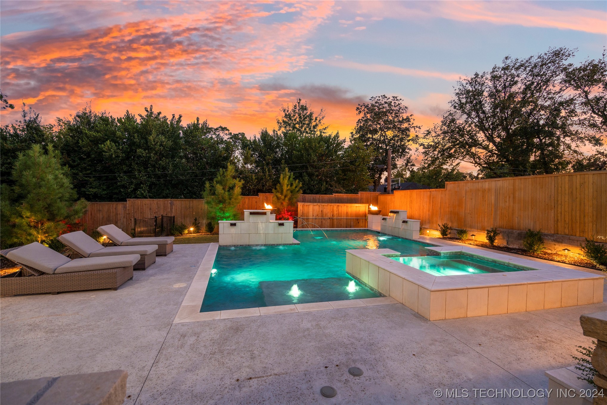 2250 E 33rd Street