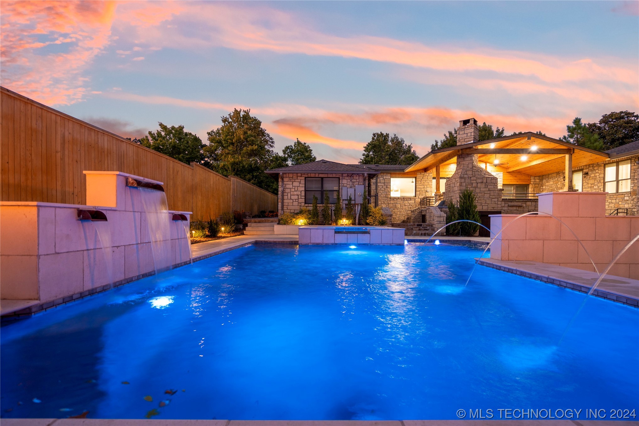 2250 E 33rd Street