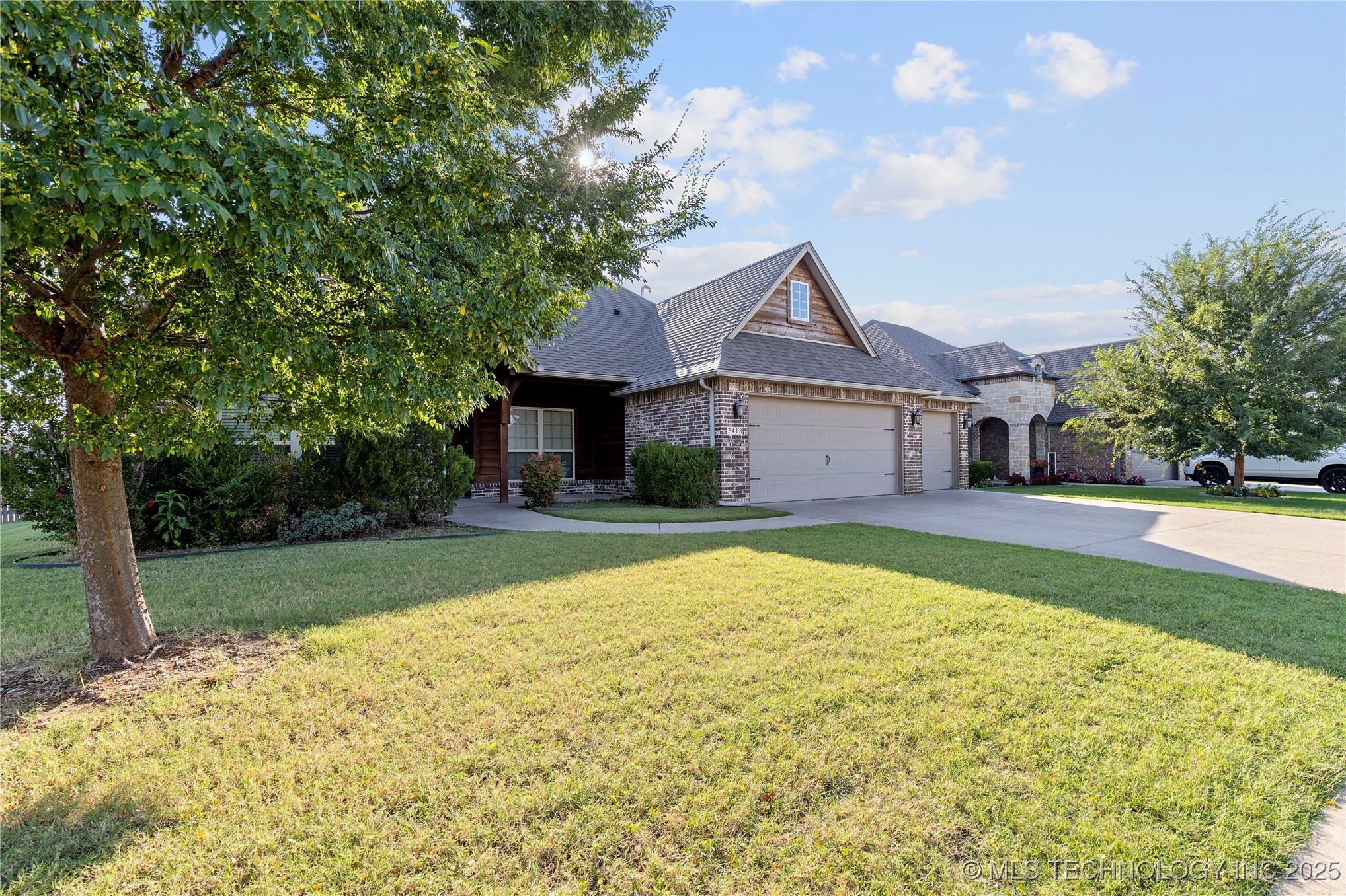 2418 S 16th Court