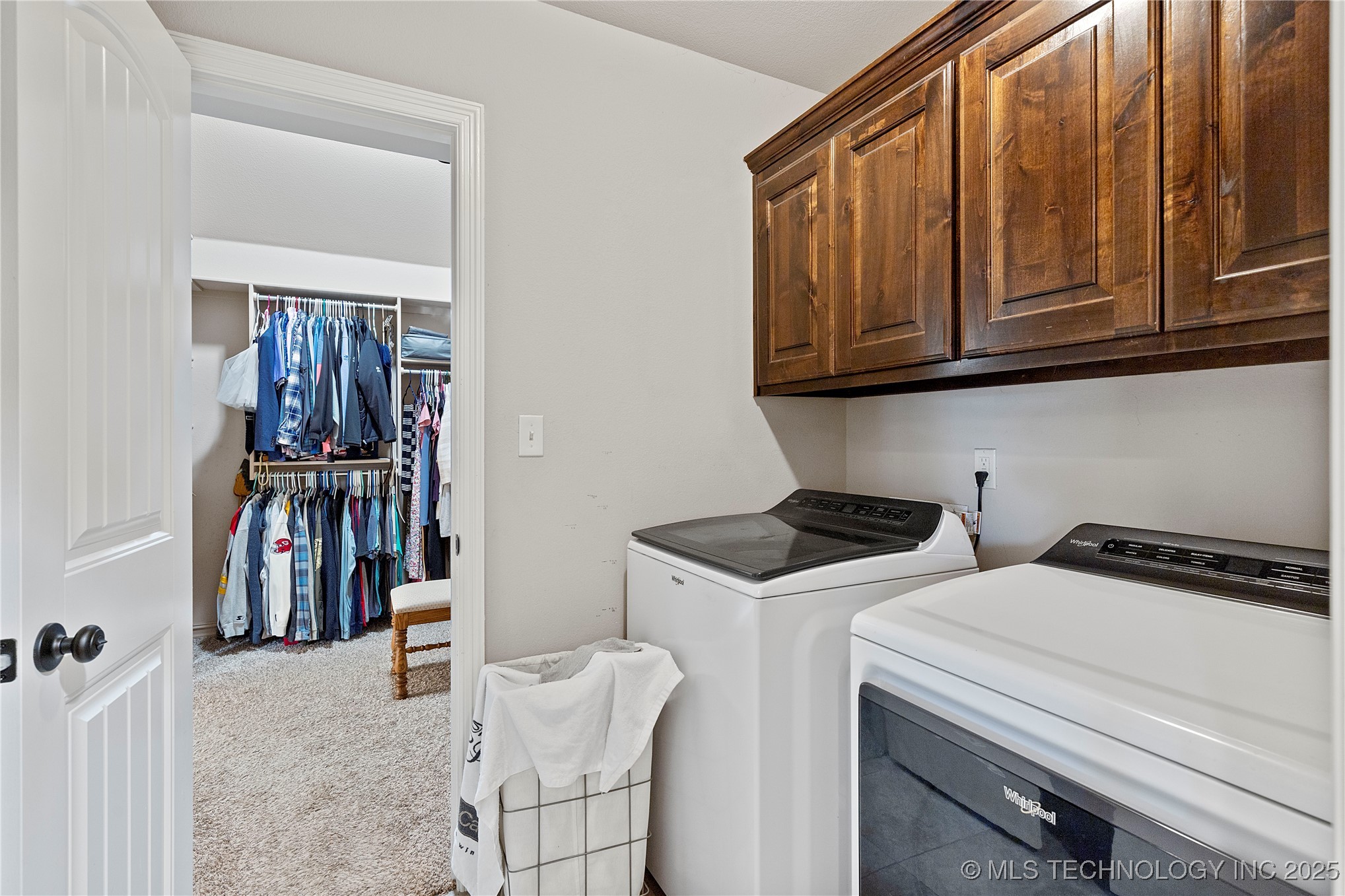 2418 S 16th Court