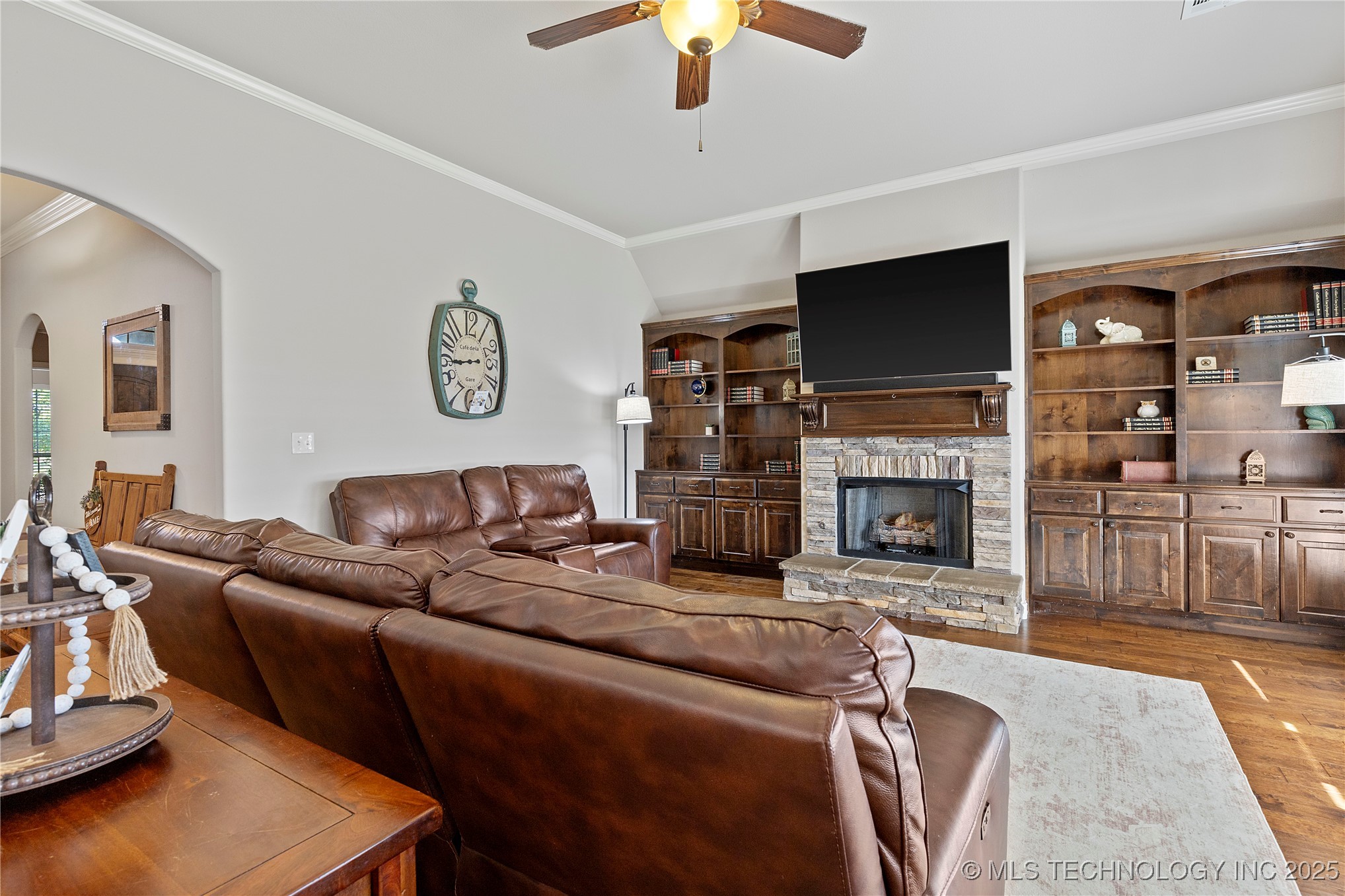 2418 S 16th Court