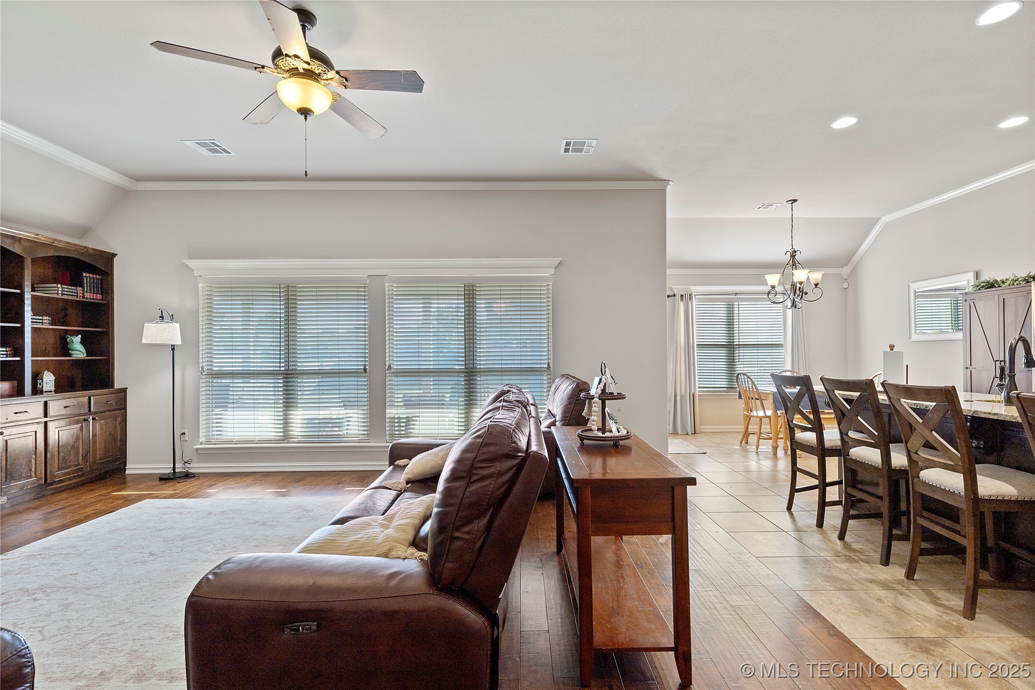 2418 S 16th Court
