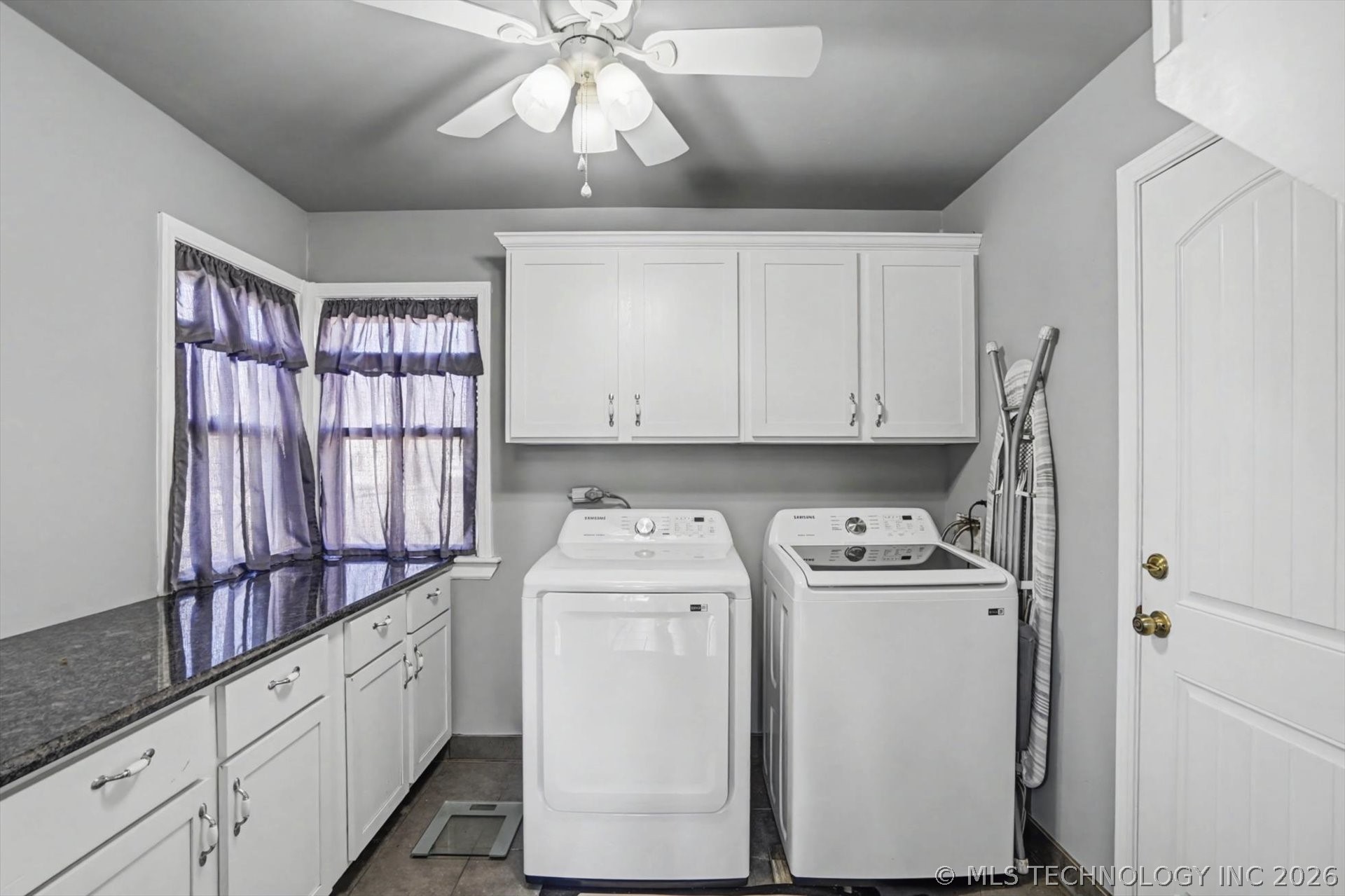 4322 E 4th Place