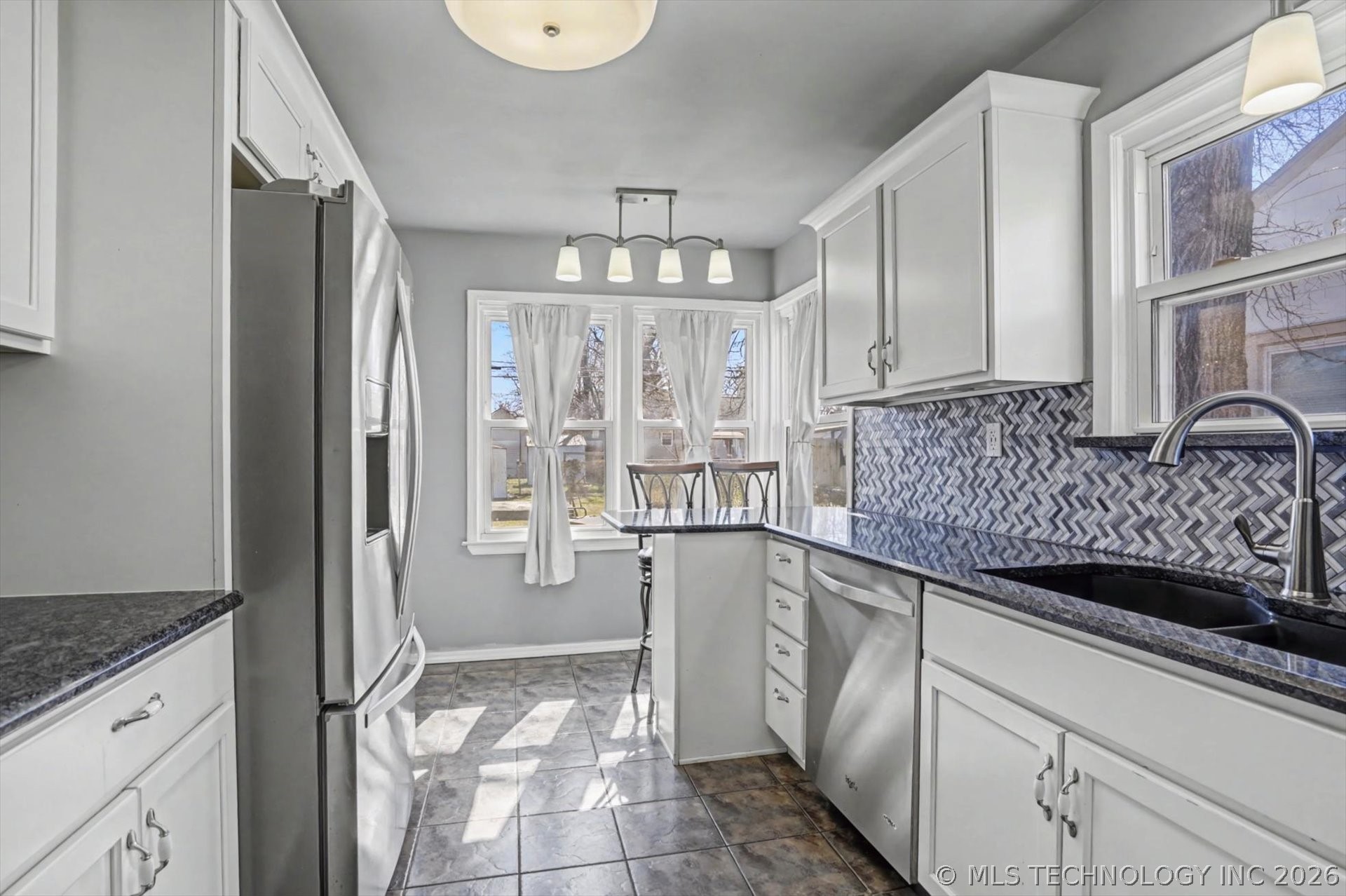 4322 E 4th Place