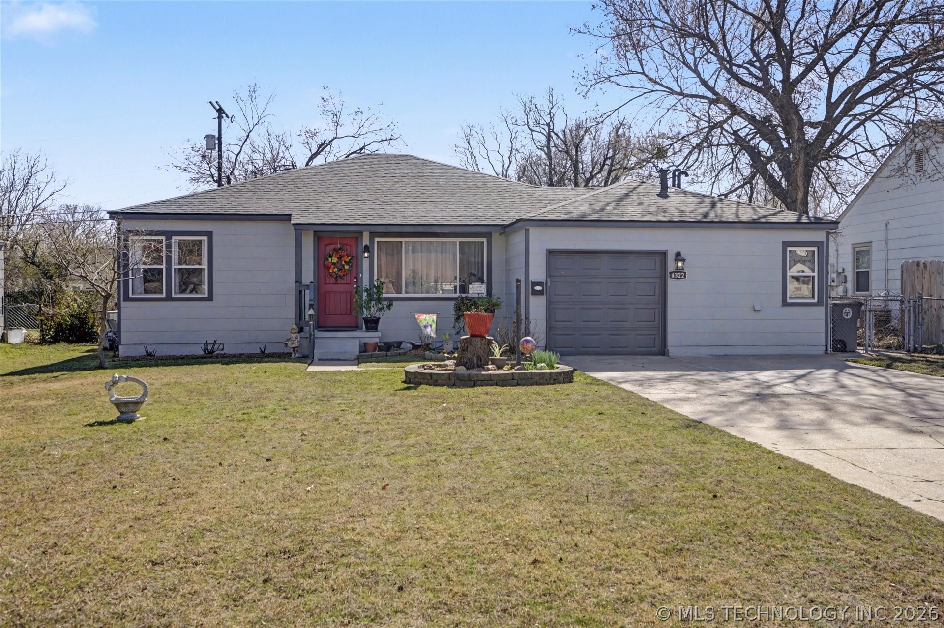 4322 E 4th Place