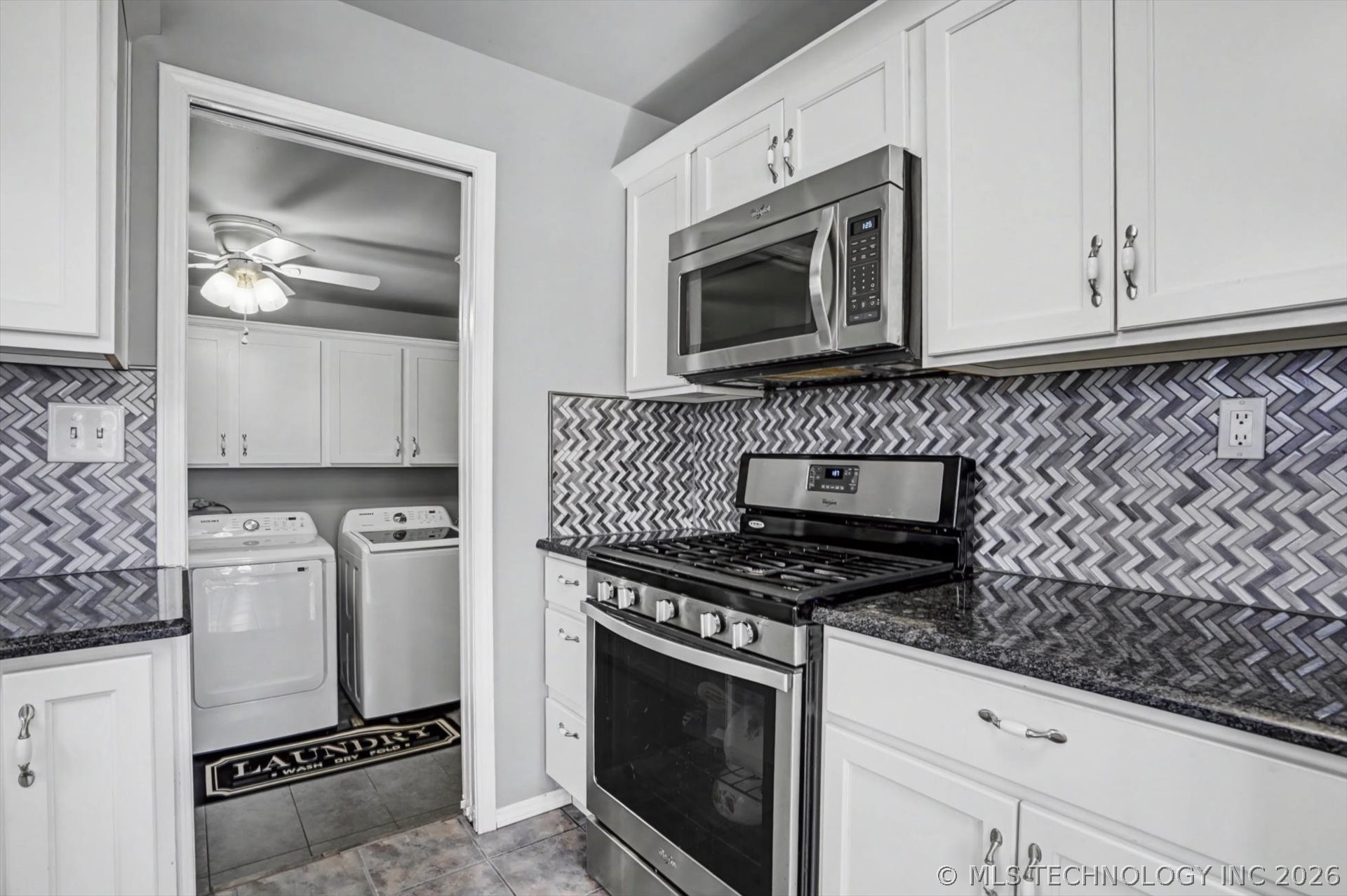 4322 E 4th Place