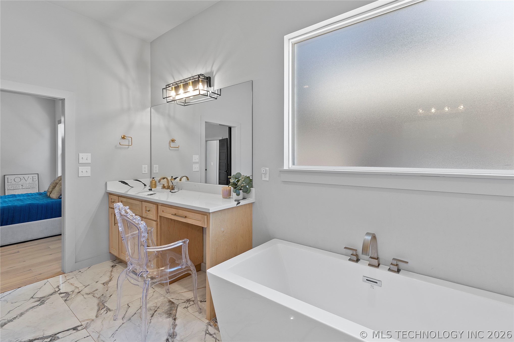 3748 S 116th East Avenue