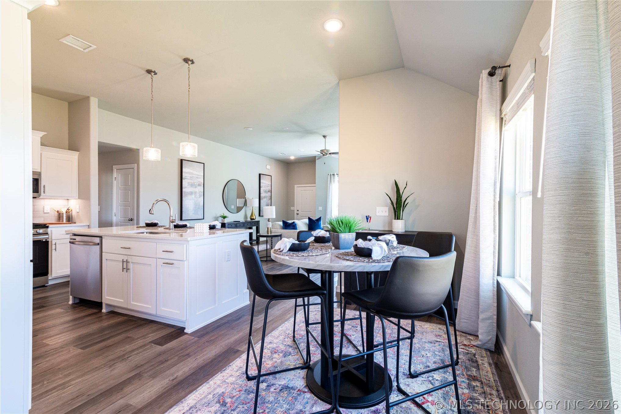 15203 E 40th Place S