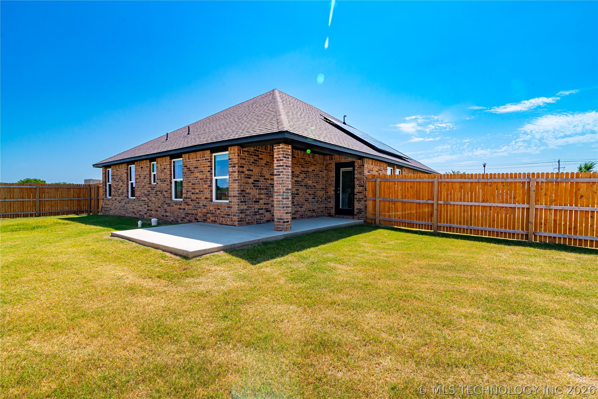 15203 E 40th Place S