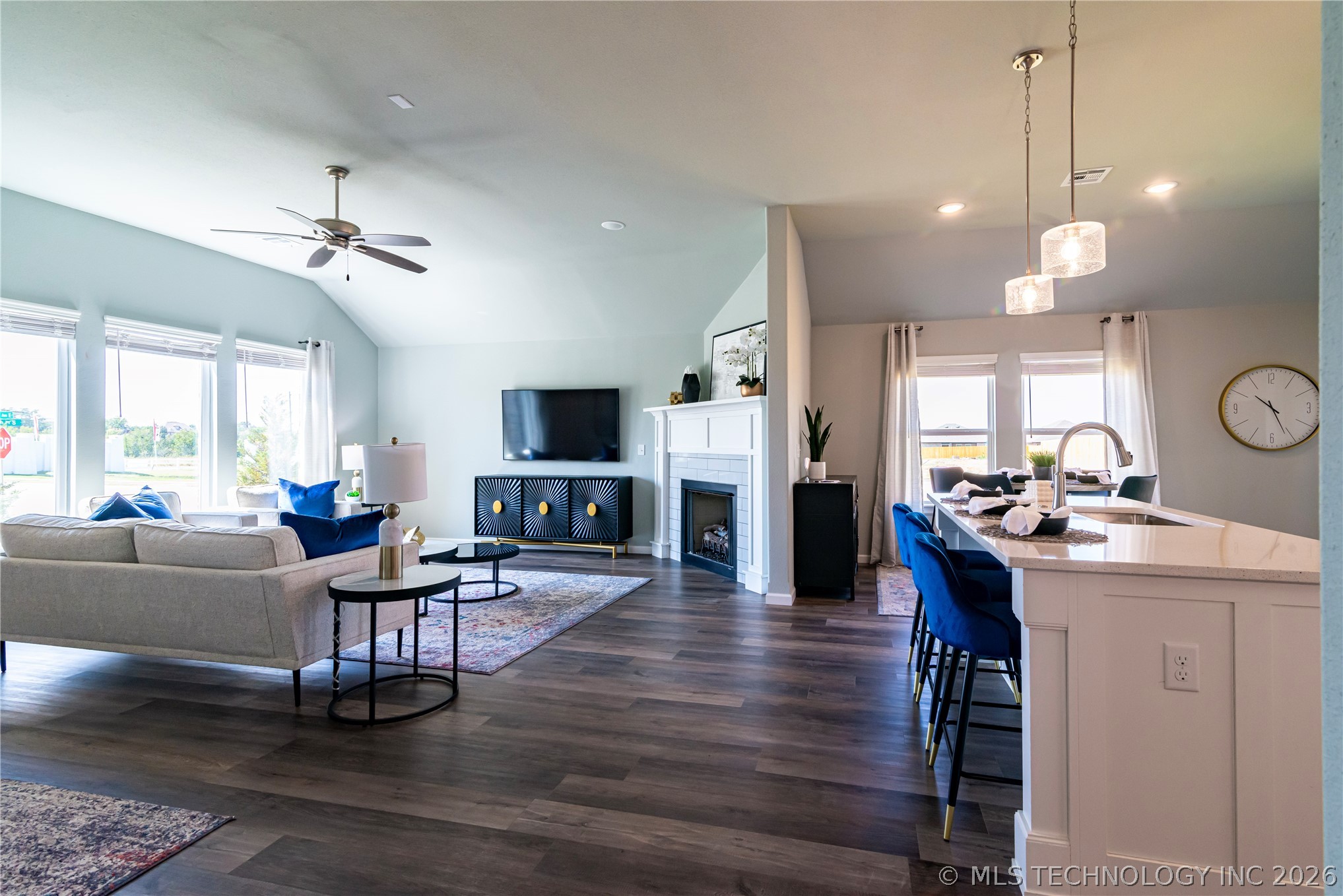 15203 E 40th Place S