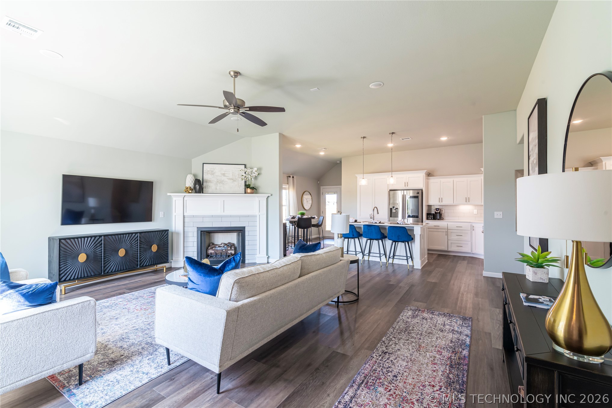 15203 E 40th Place S