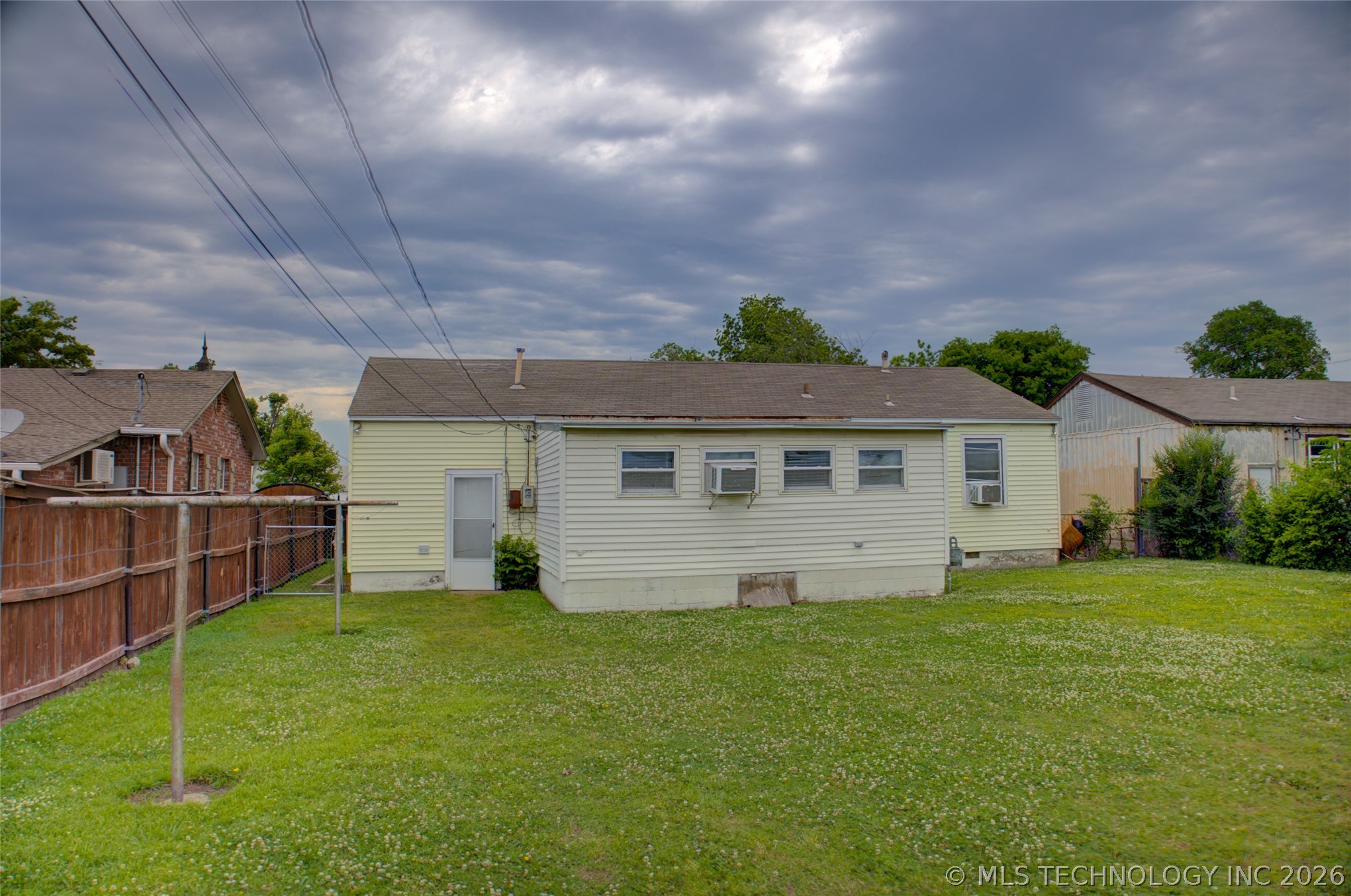 7122 E Easton Place