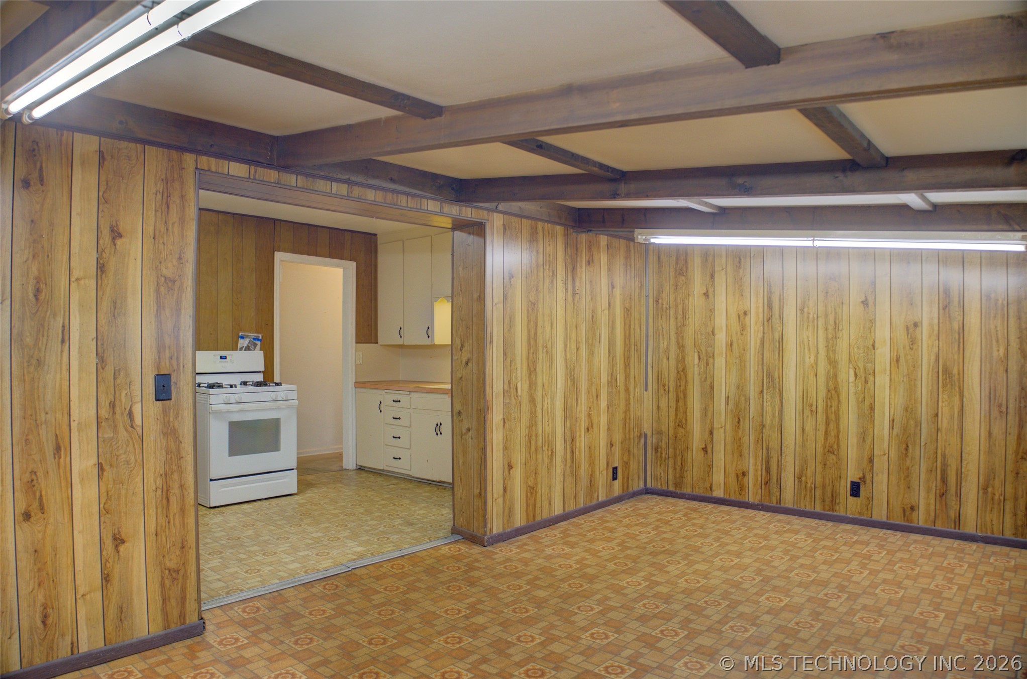 7122 E Easton Place