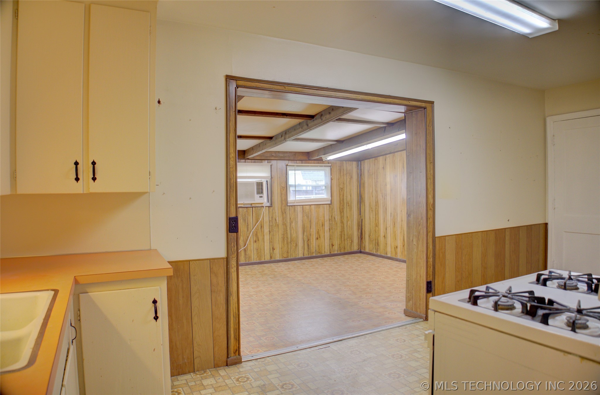 7122 E Easton Place