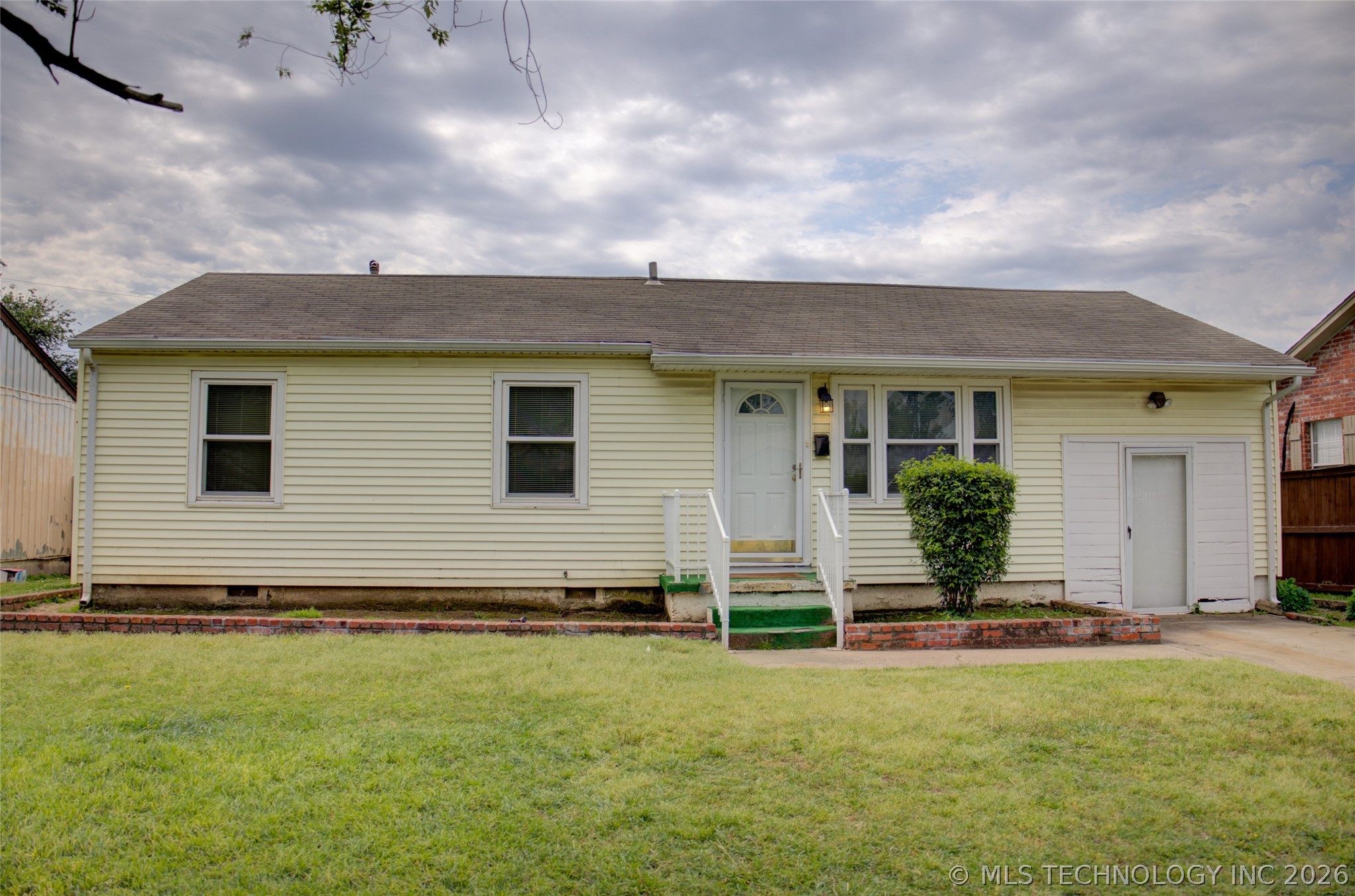 7122 E Easton Place
