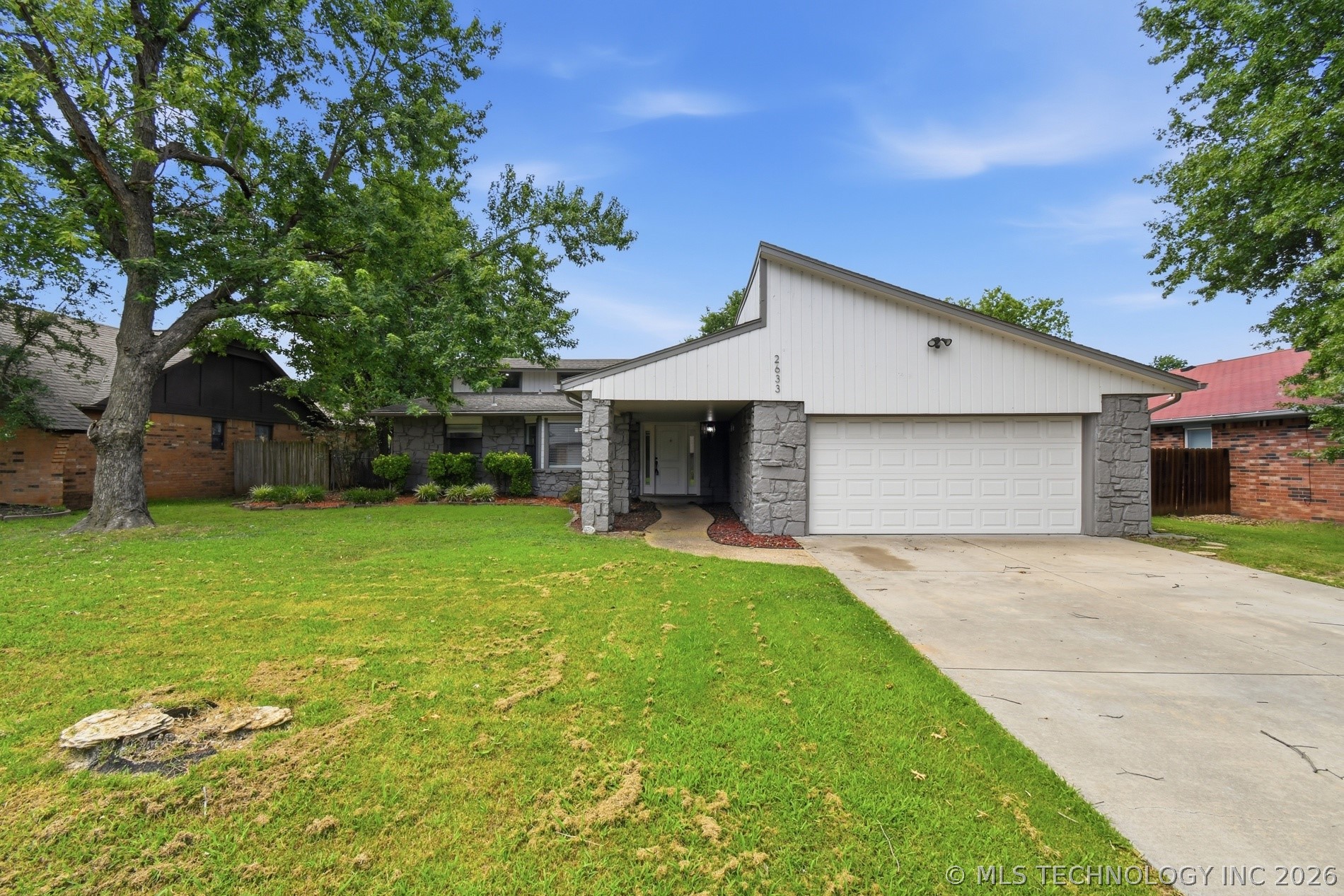 2633 W Dallas Street